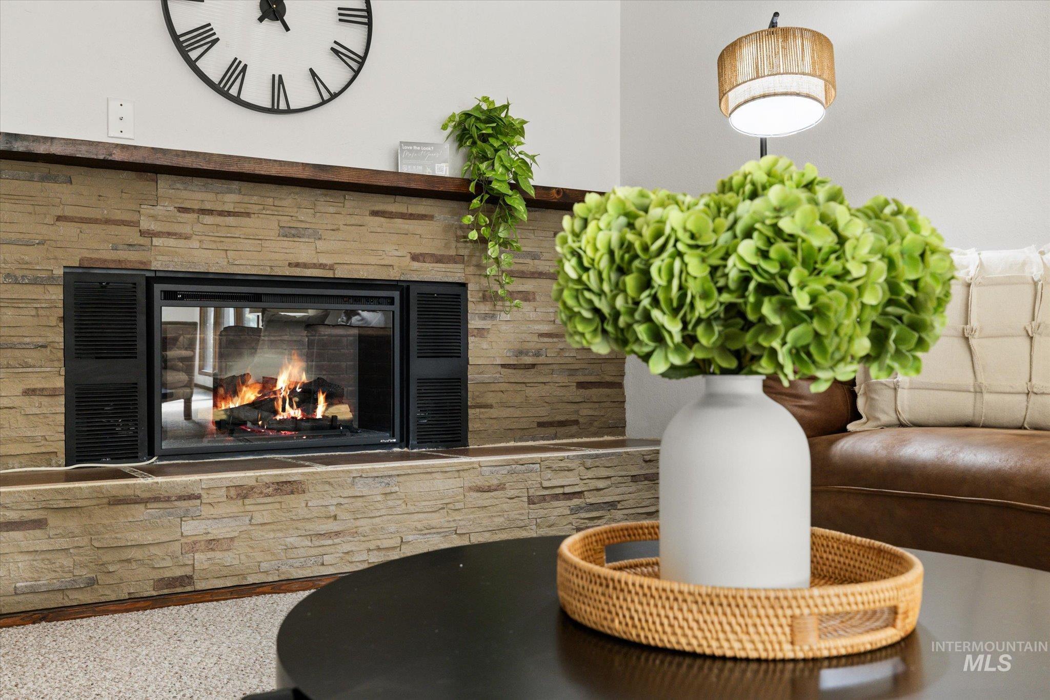 2199 S Ridge Point Way, Boise, Idaho 83712, 4 Bedrooms, 2.5 Bathrooms, Residential For Sale, Price $825,000,MLS 98968209