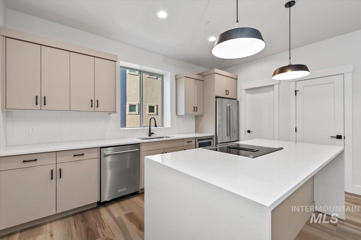 1735 S Rock View Ln, Boise, Idaho 83705, 3 Bedrooms, 3.5 Bathrooms, Residential For Sale, Price $496,880,MLS 98968211