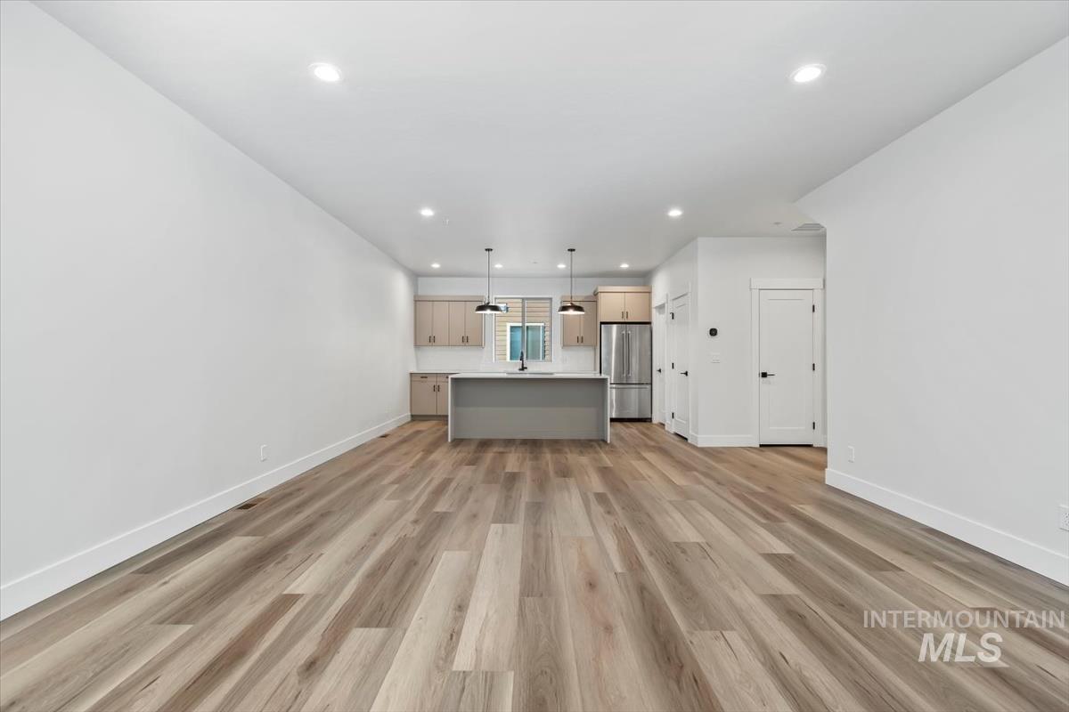 1735 S Rock View Ln, Boise, Idaho 83705, 3 Bedrooms, 3.5 Bathrooms, Residential For Sale, Price $496,880,MLS 98968211