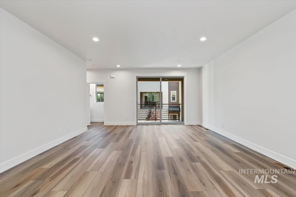 1735 S Rock View Ln, Boise, Idaho 83705, 3 Bedrooms, 3.5 Bathrooms, Residential For Sale, Price $496,880,MLS 98968211