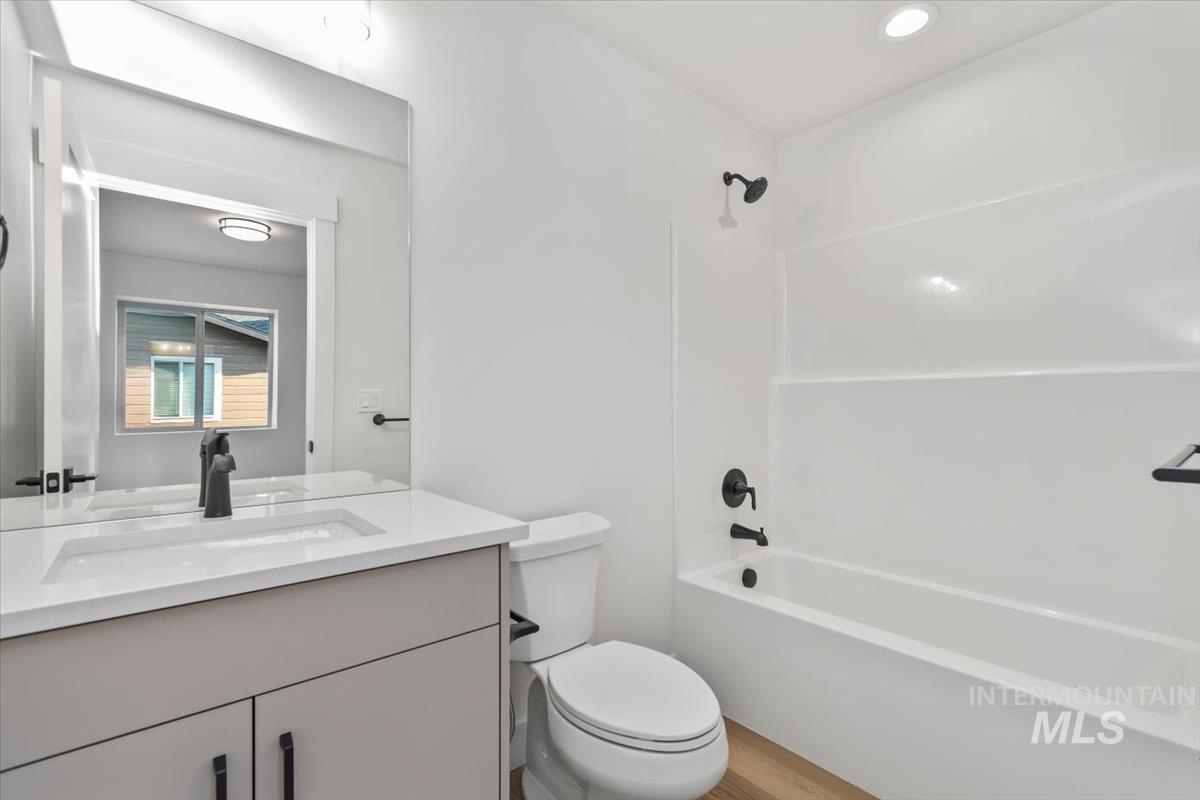 1735 S Rock View Ln, Boise, Idaho 83705, 3 Bedrooms, 3.5 Bathrooms, Residential For Sale, Price $496,880,MLS 98968211