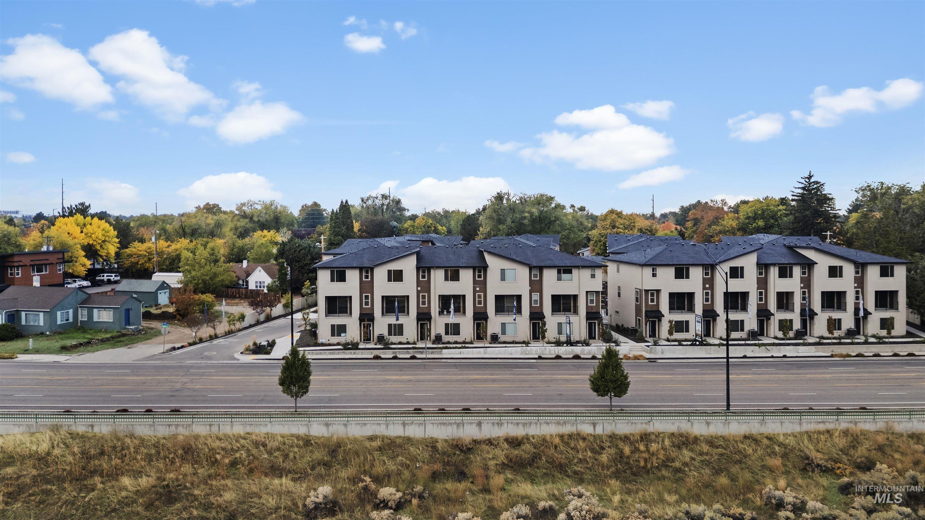 1735 S Rock View Ln, Boise, Idaho 83705, 3 Bedrooms, 3.5 Bathrooms, Residential For Sale, Price $496,880,MLS 98968211