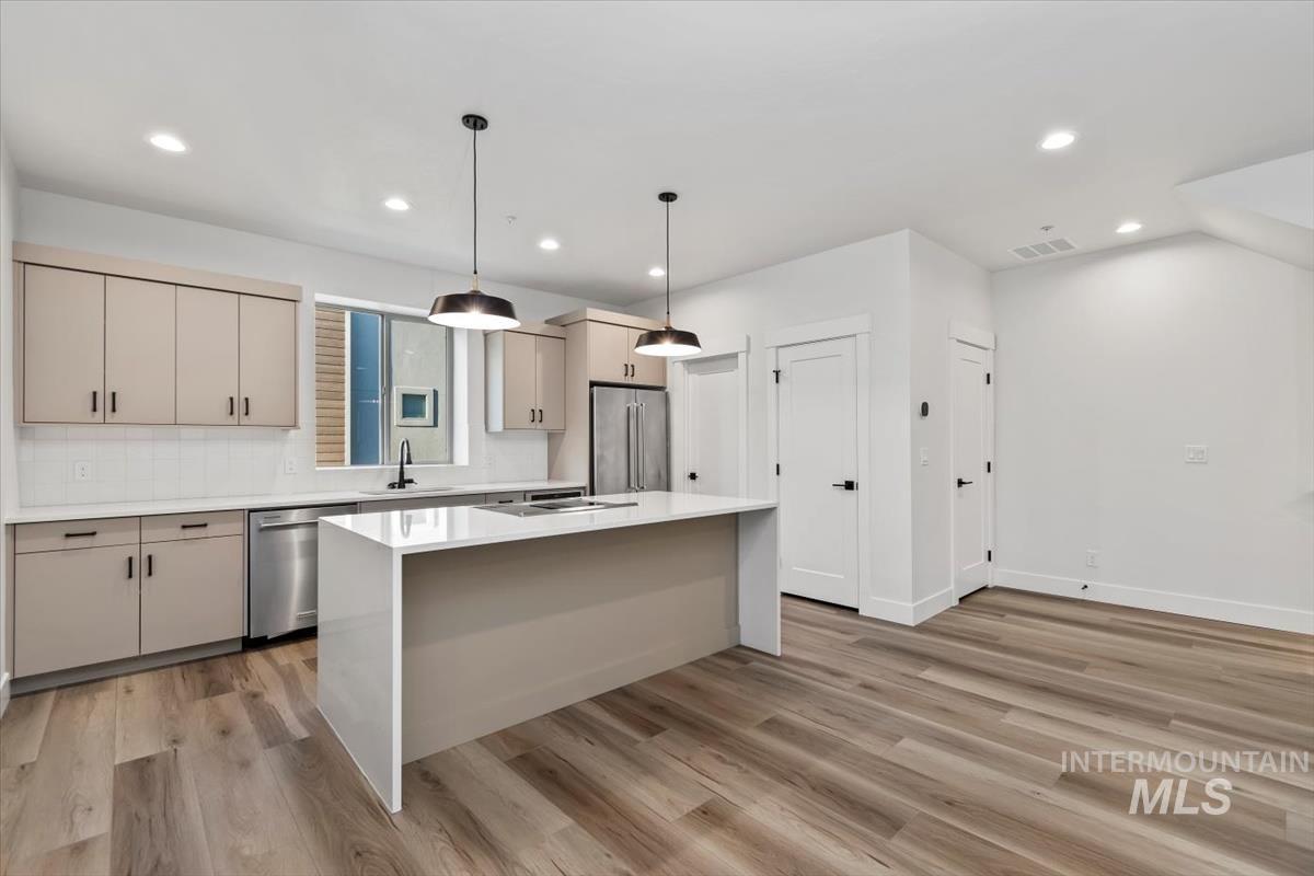 1735 S Rock View Ln, Boise, Idaho 83705, 3 Bedrooms, 3.5 Bathrooms, Residential For Sale, Price $496,880,MLS 98968211