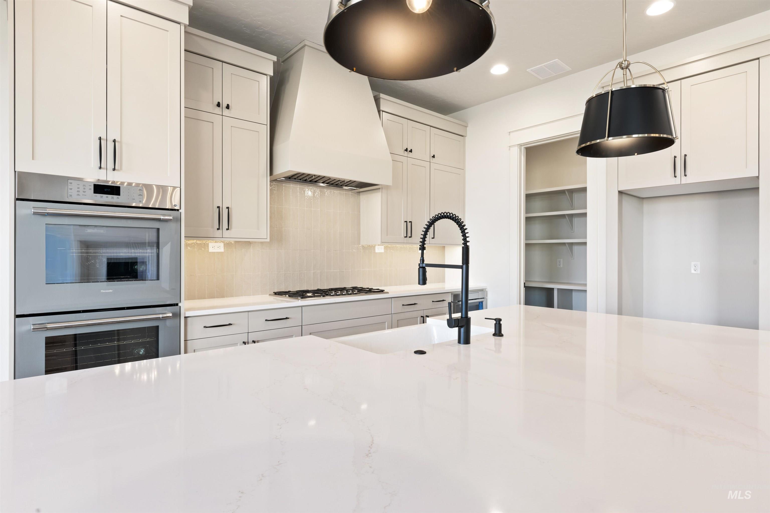 1090 E Crescendo St, Meridian, Idaho 83642, 4 Bedrooms, 3.5 Bathrooms, Residential For Sale, Price $924,777,MLS 98968213