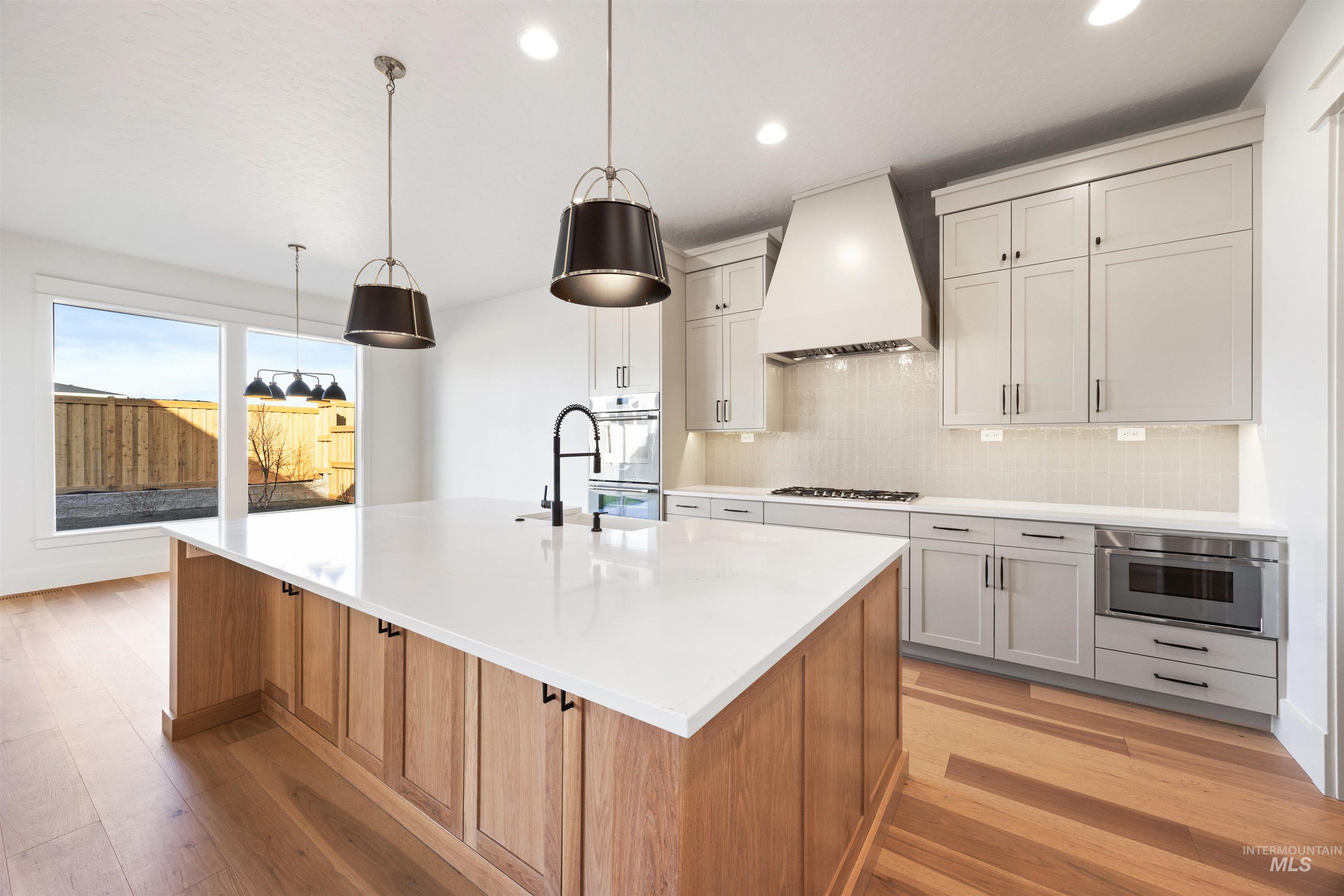 1090 E Crescendo St, Meridian, Idaho 83642, 4 Bedrooms, 3.5 Bathrooms, Residential For Sale, Price $924,777,MLS 98968213