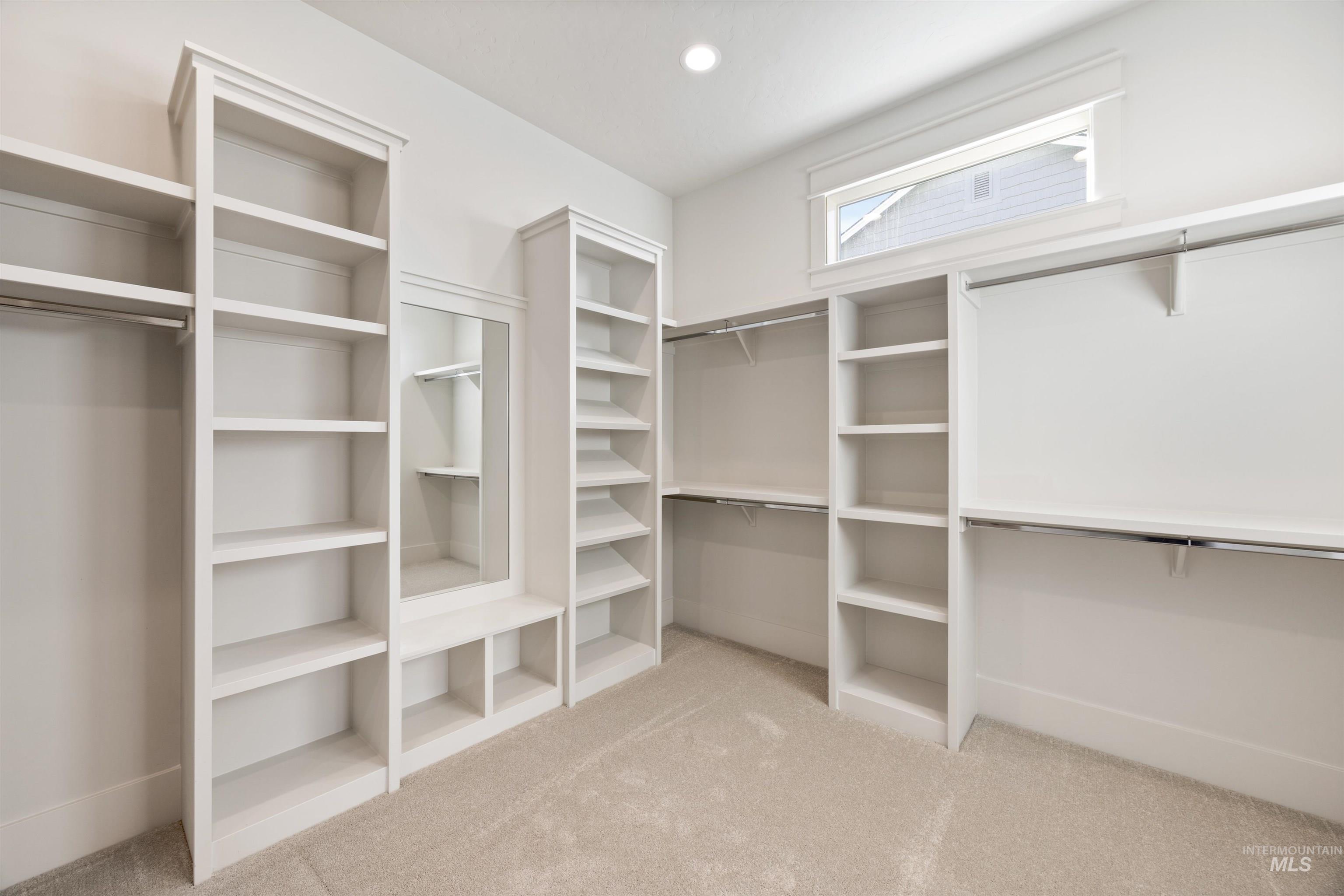 1090 E Crescendo St, Meridian, Idaho 83642, 4 Bedrooms, 3.5 Bathrooms, Residential For Sale, Price $924,777,MLS 98968213