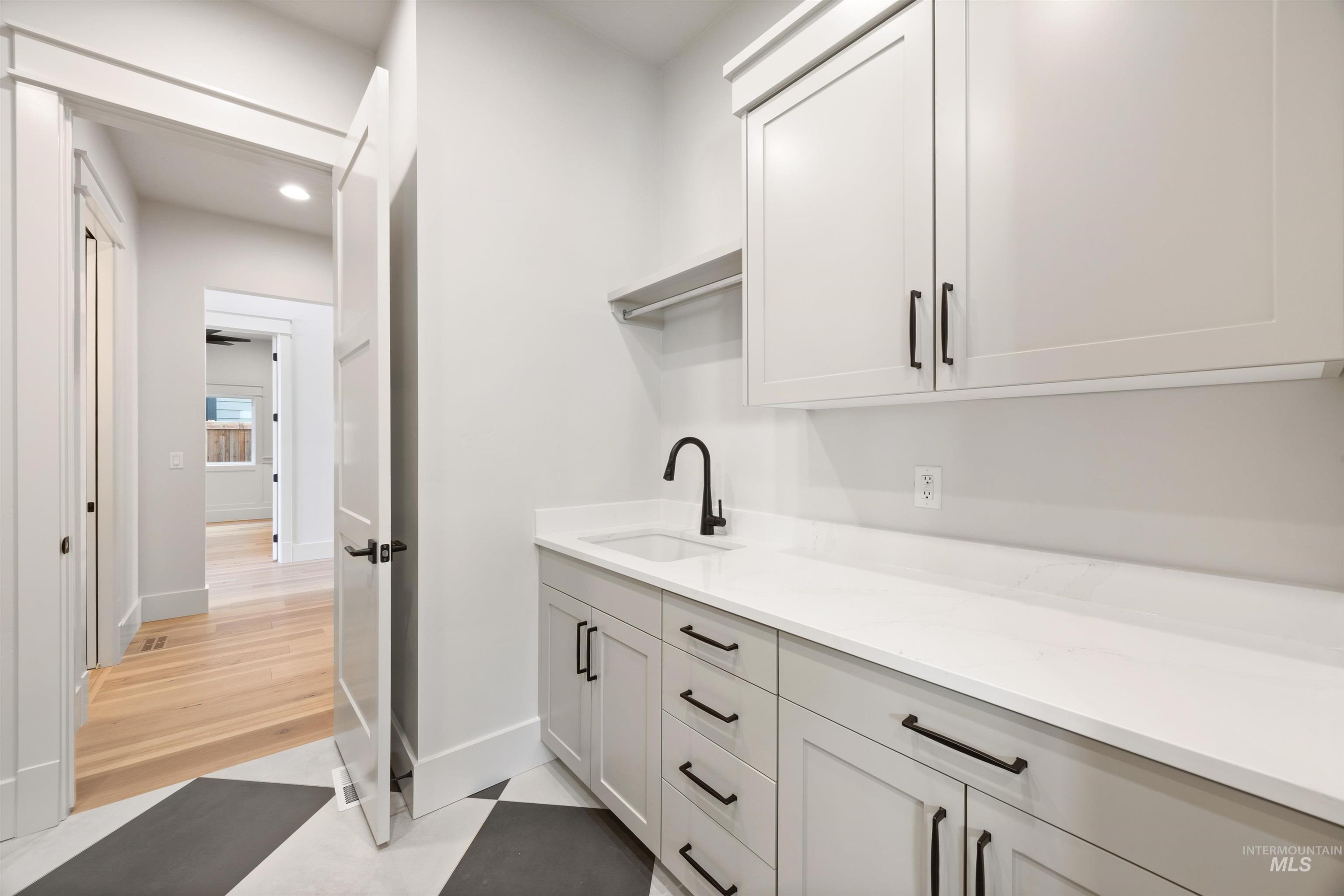 1090 E Crescendo St, Meridian, Idaho 83642, 4 Bedrooms, 3.5 Bathrooms, Residential For Sale, Price $924,777,MLS 98968213