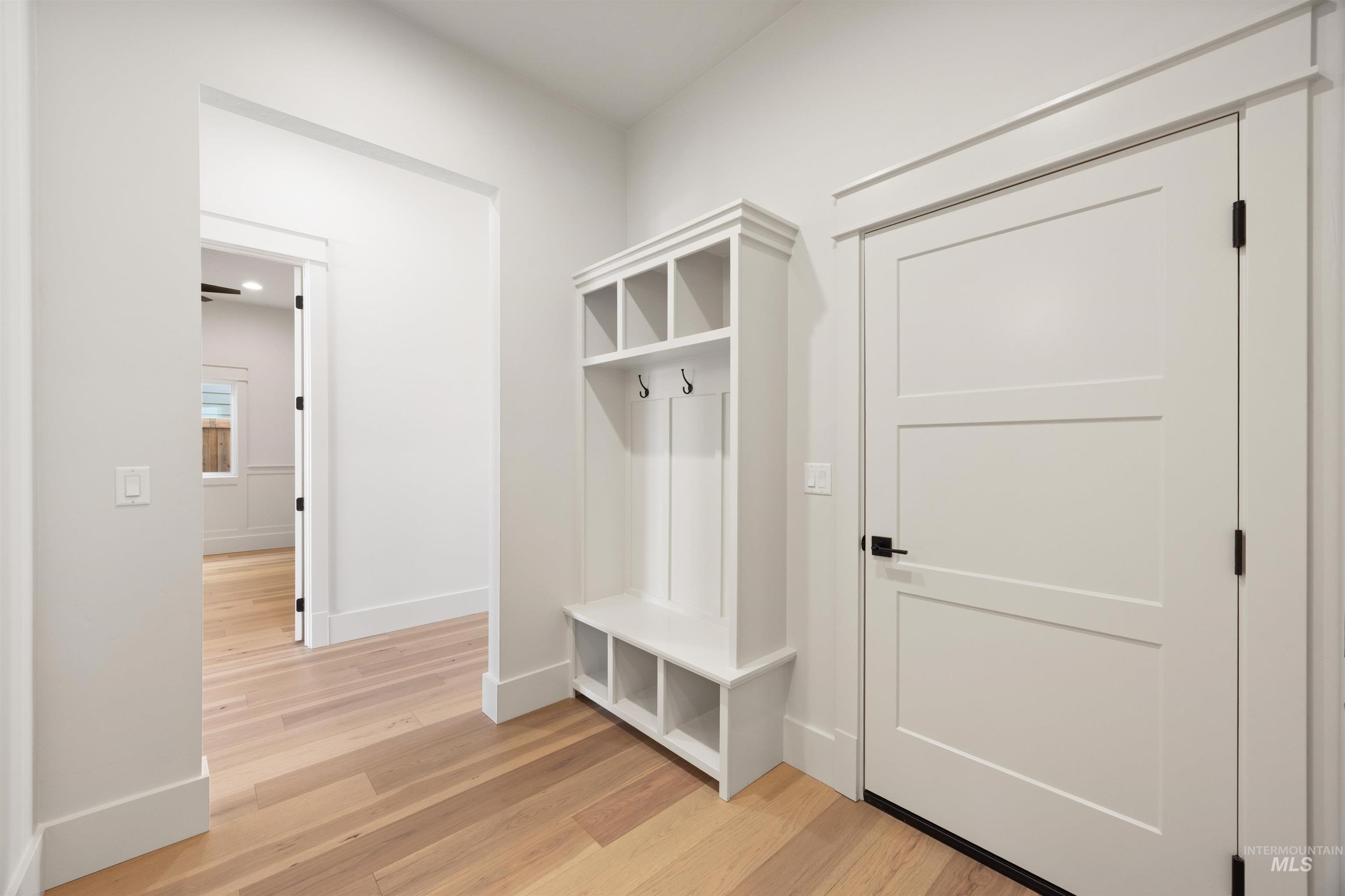 1090 E Crescendo St, Meridian, Idaho 83642, 4 Bedrooms, 3.5 Bathrooms, Residential For Sale, Price $924,777,MLS 98968213