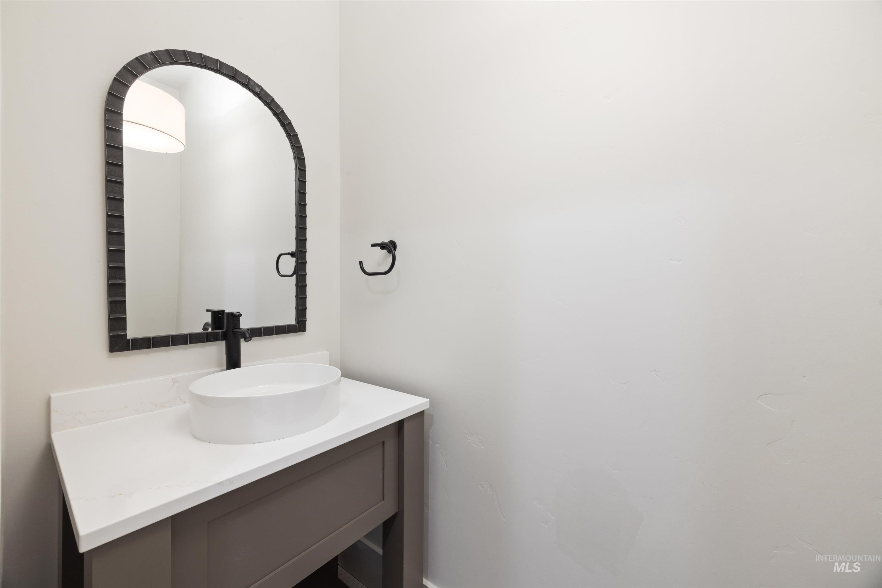 1090 E Crescendo St, Meridian, Idaho 83642, 4 Bedrooms, 3.5 Bathrooms, Residential For Sale, Price $924,777,MLS 98968213