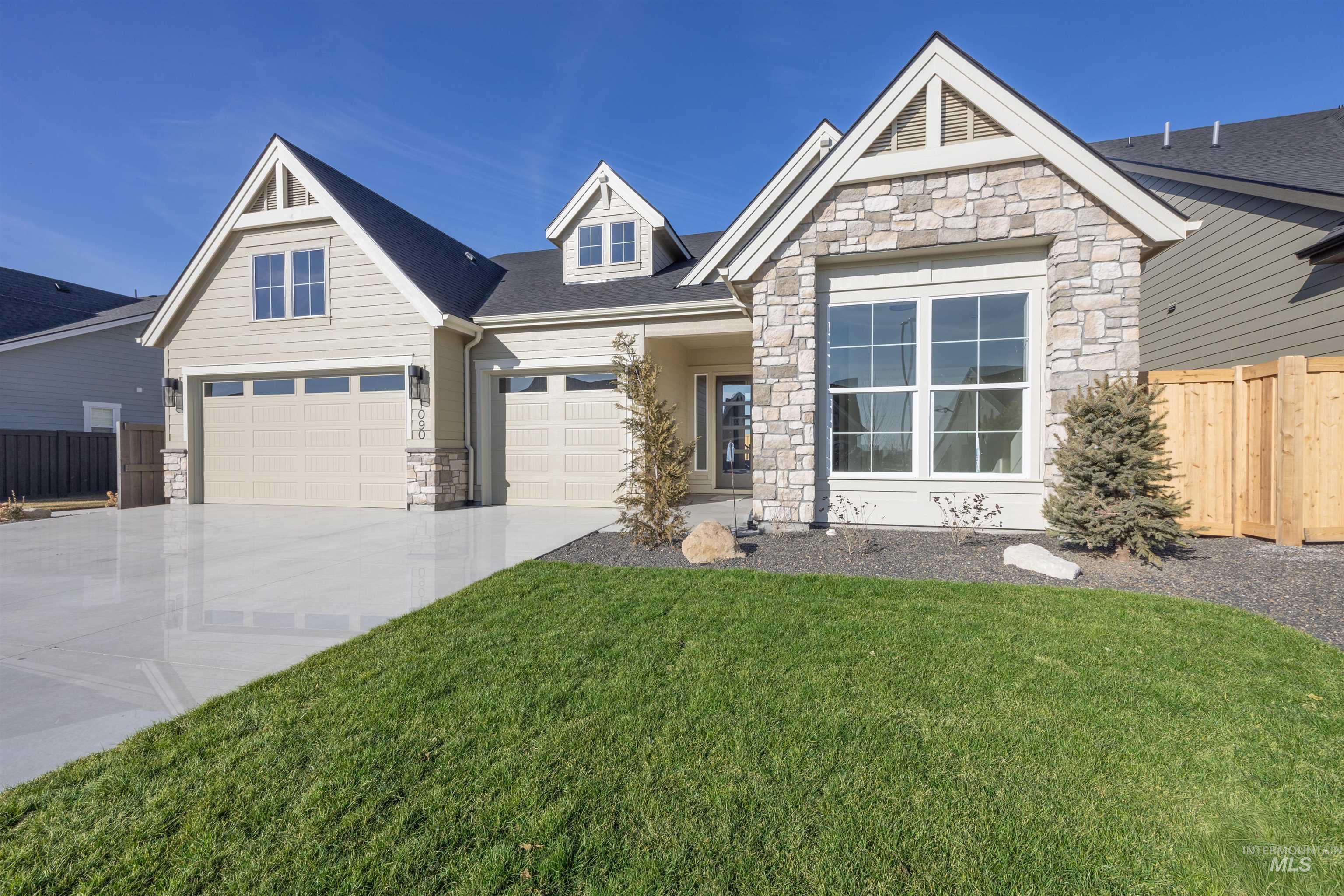 1090 E Crescendo St, Meridian, Idaho 83642, 4 Bedrooms, 3.5 Bathrooms, Residential For Sale, Price $924,777,MLS 98968213