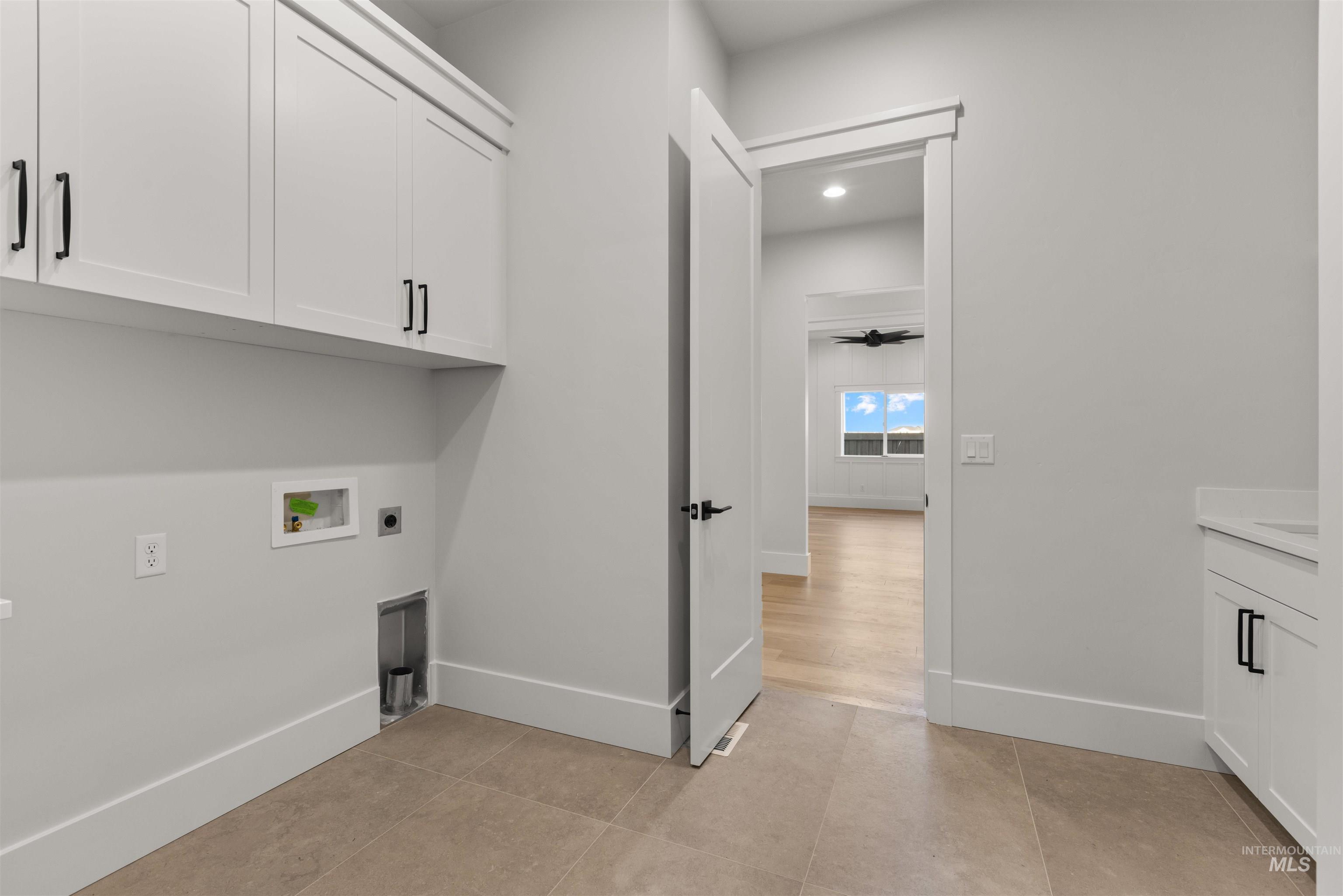 2595 E Tenzing Dr, Meridian, Idaho 83642, 3 Bedrooms, 2.5 Bathrooms, Residential For Sale, Price $819,777,MLS 98968215