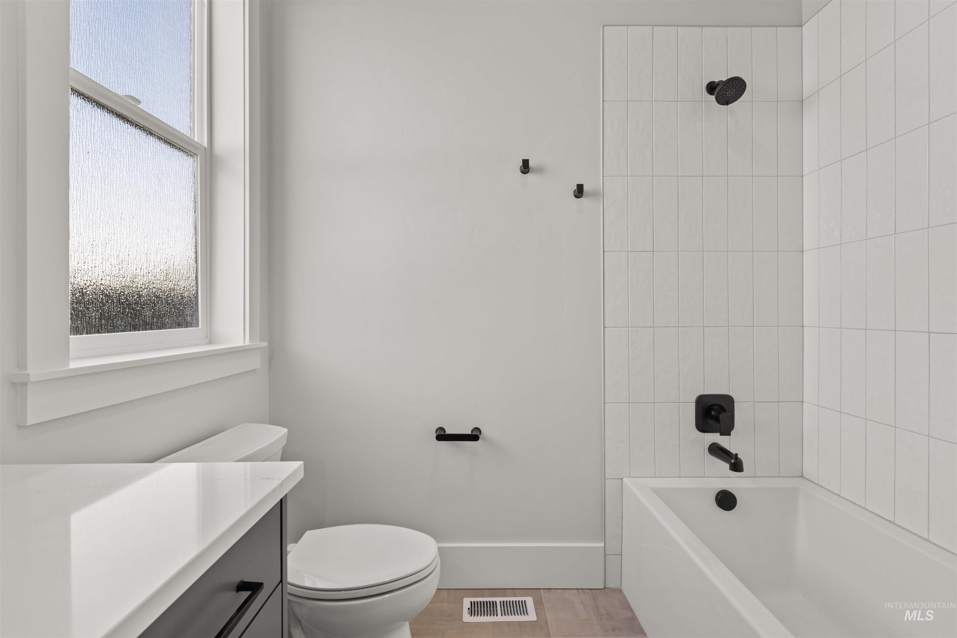 2595 E Tenzing Dr, Meridian, Idaho 83642, 3 Bedrooms, 2.5 Bathrooms, Residential For Sale, Price $819,777,MLS 98968215