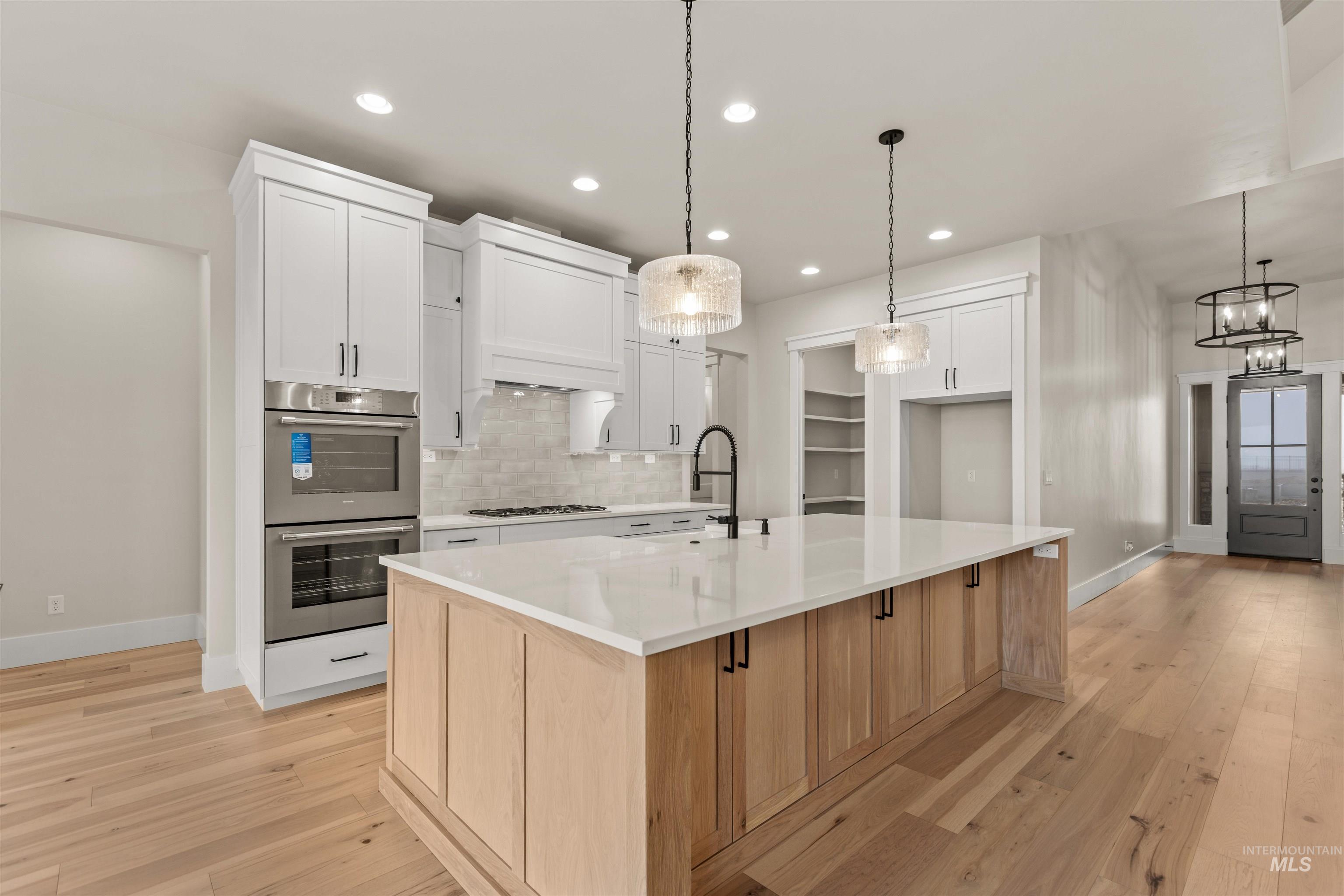 6755 S Messner Way, Meridian, Idaho 83642, 3 Bedrooms, 2.5 Bathrooms, Residential For Sale, Price $814,777,MLS 98968217