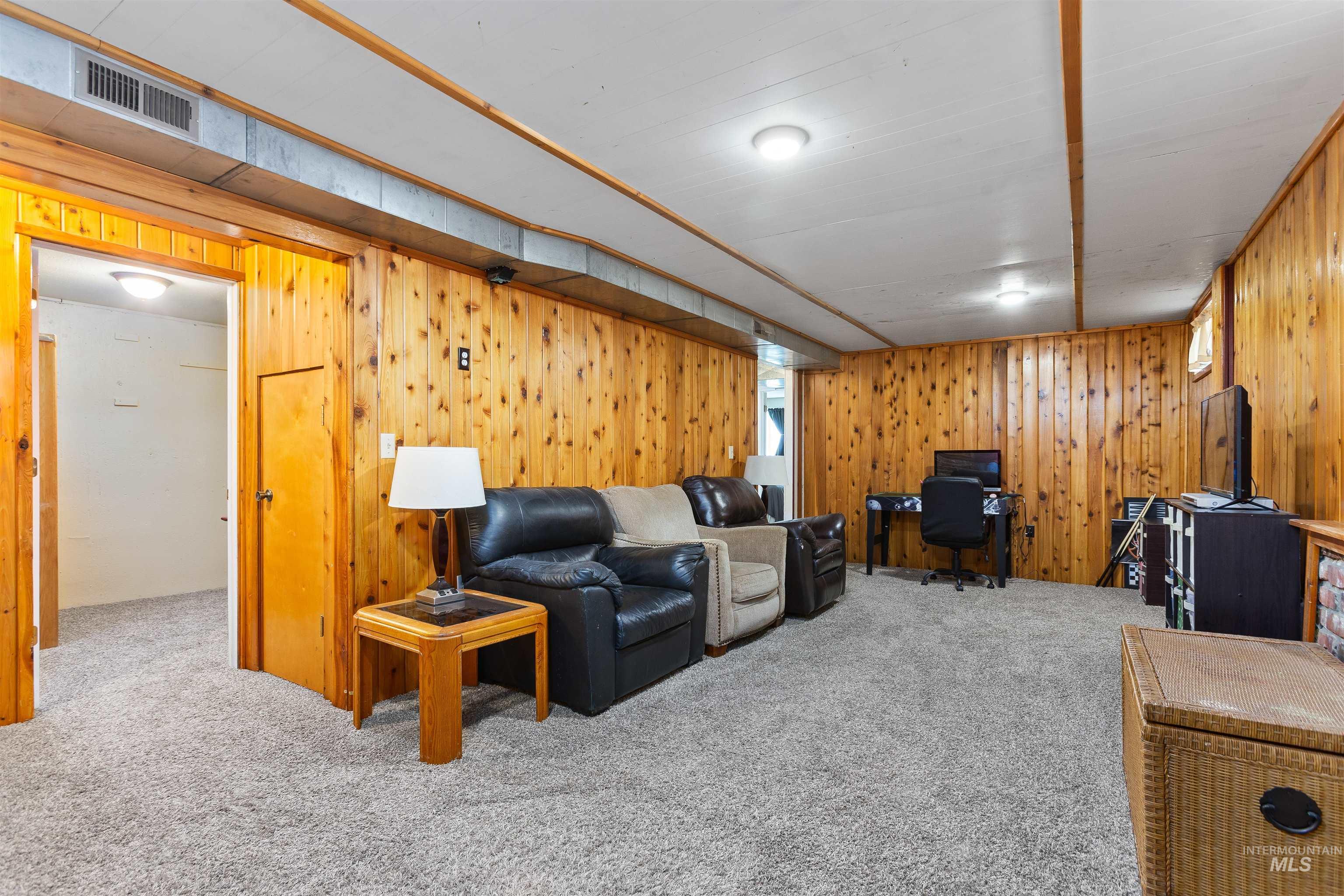 3815 14th Street, Lewiston, Idaho 83501, 5 Bedrooms, 2 Bathrooms, Residential For Sale, Price $430,000,MLS 98968218