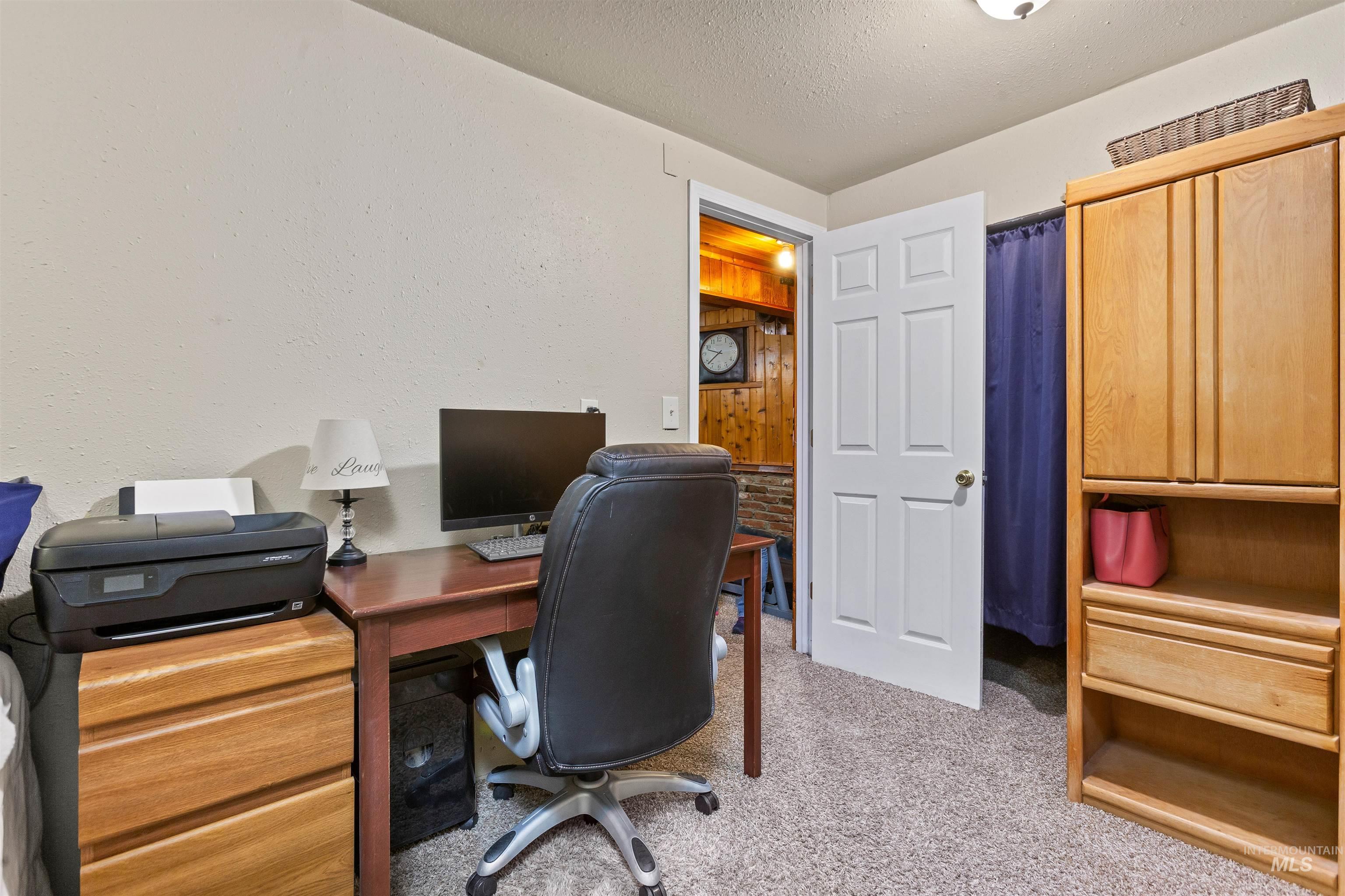 3815 14th Street, Lewiston, Idaho 83501, 5 Bedrooms, 2 Bathrooms, Residential For Sale, Price $430,000,MLS 98968218