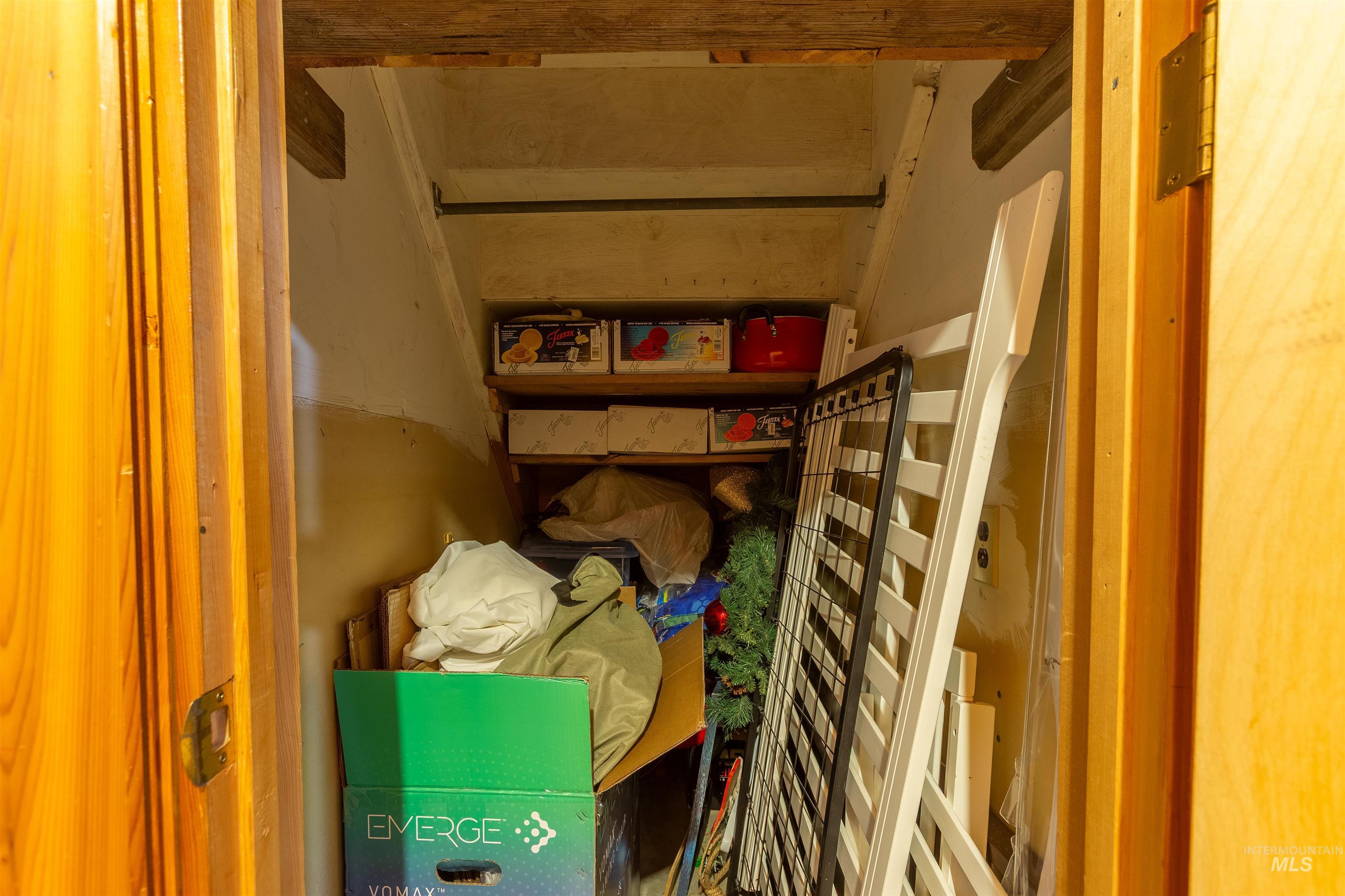 3815 14th Street, Lewiston, Idaho 83501, 5 Bedrooms, 2 Bathrooms, Residential For Sale, Price $430,000,MLS 98968218