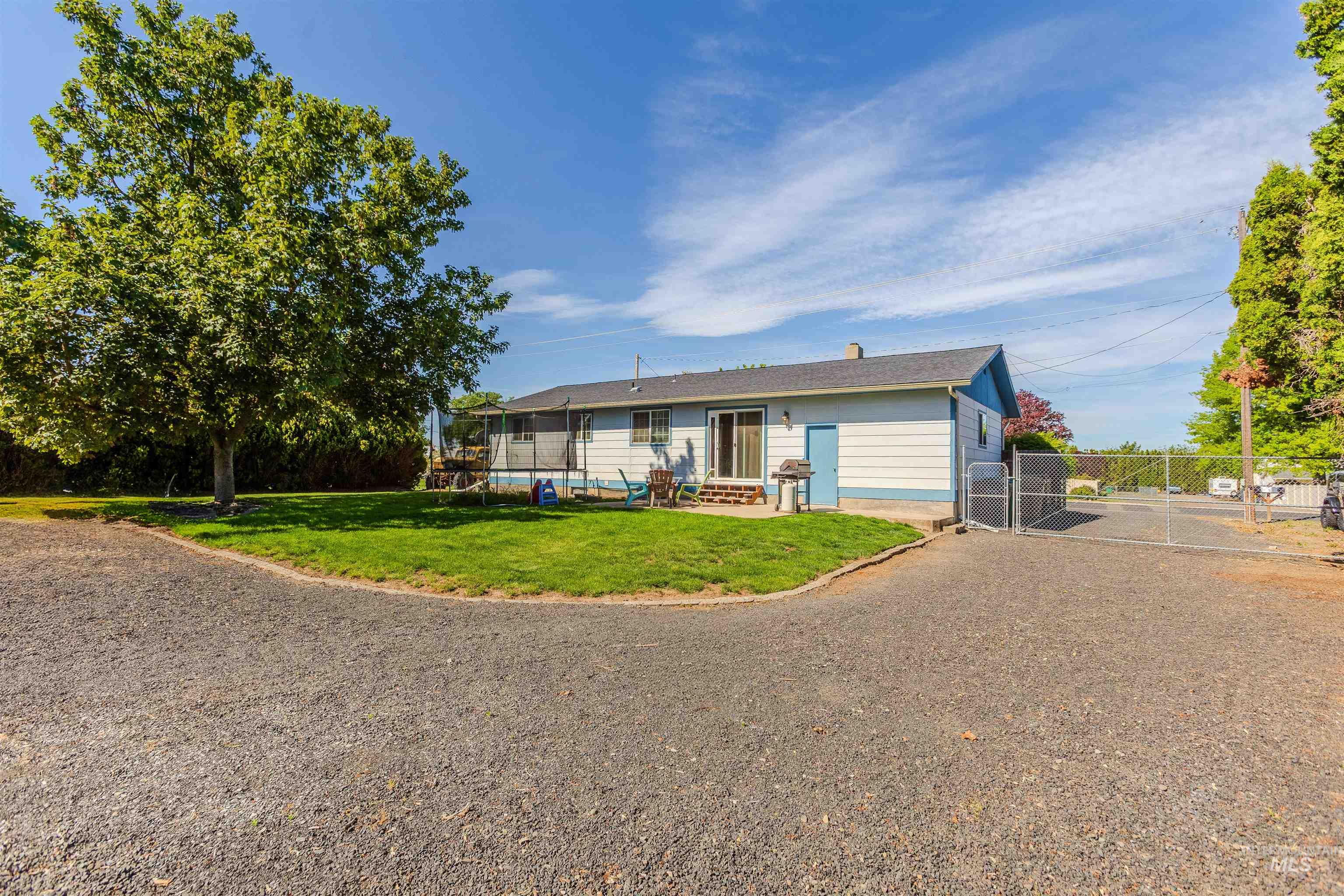 3815 14th Street, Lewiston, Idaho 83501, 5 Bedrooms, 2 Bathrooms, Residential For Sale, Price $430,000,MLS 98968218