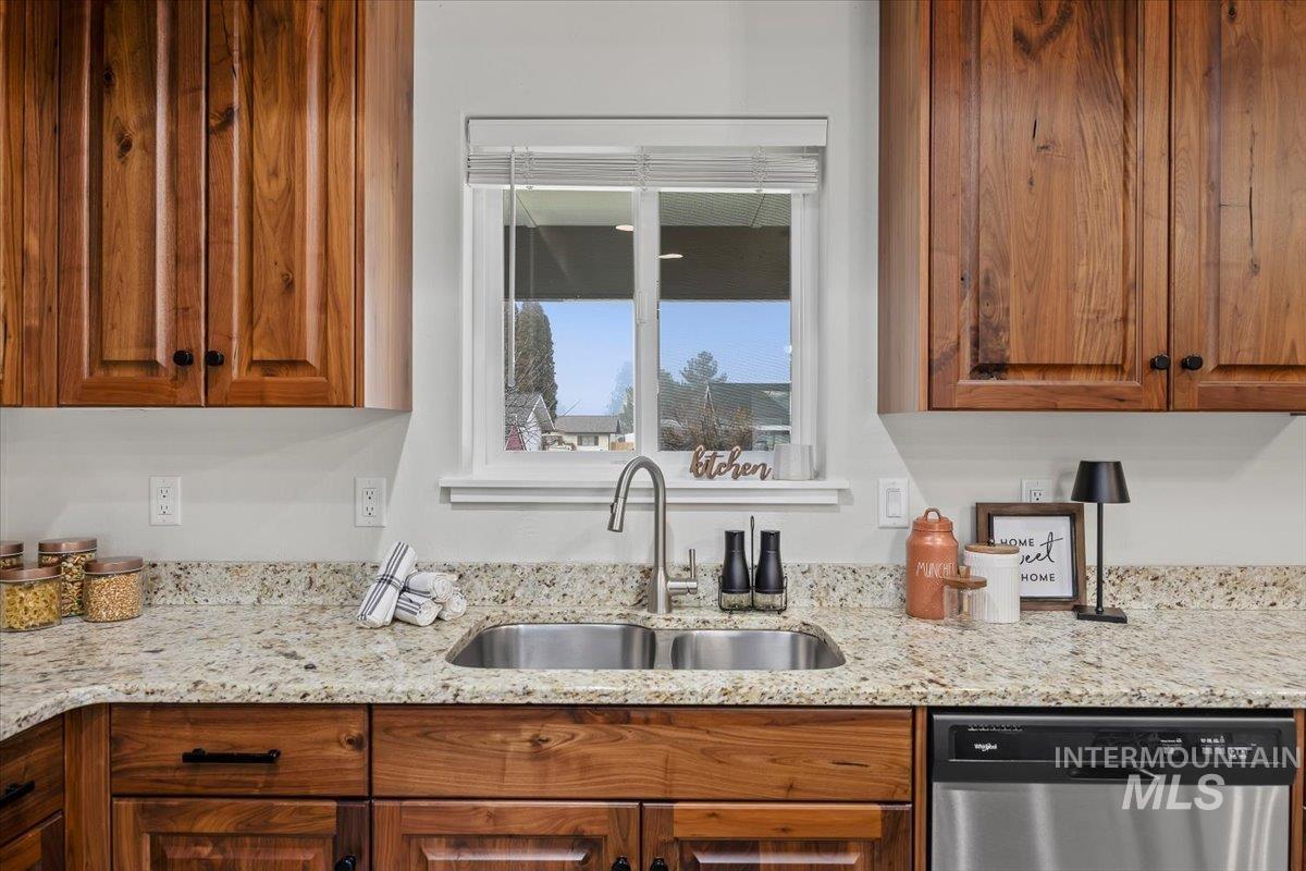 732 Heidi Terrace, Kimberly, Idaho 83341, 4 Bedrooms, 2 Bathrooms, Residential For Sale, Price $449,900,MLS 98968228