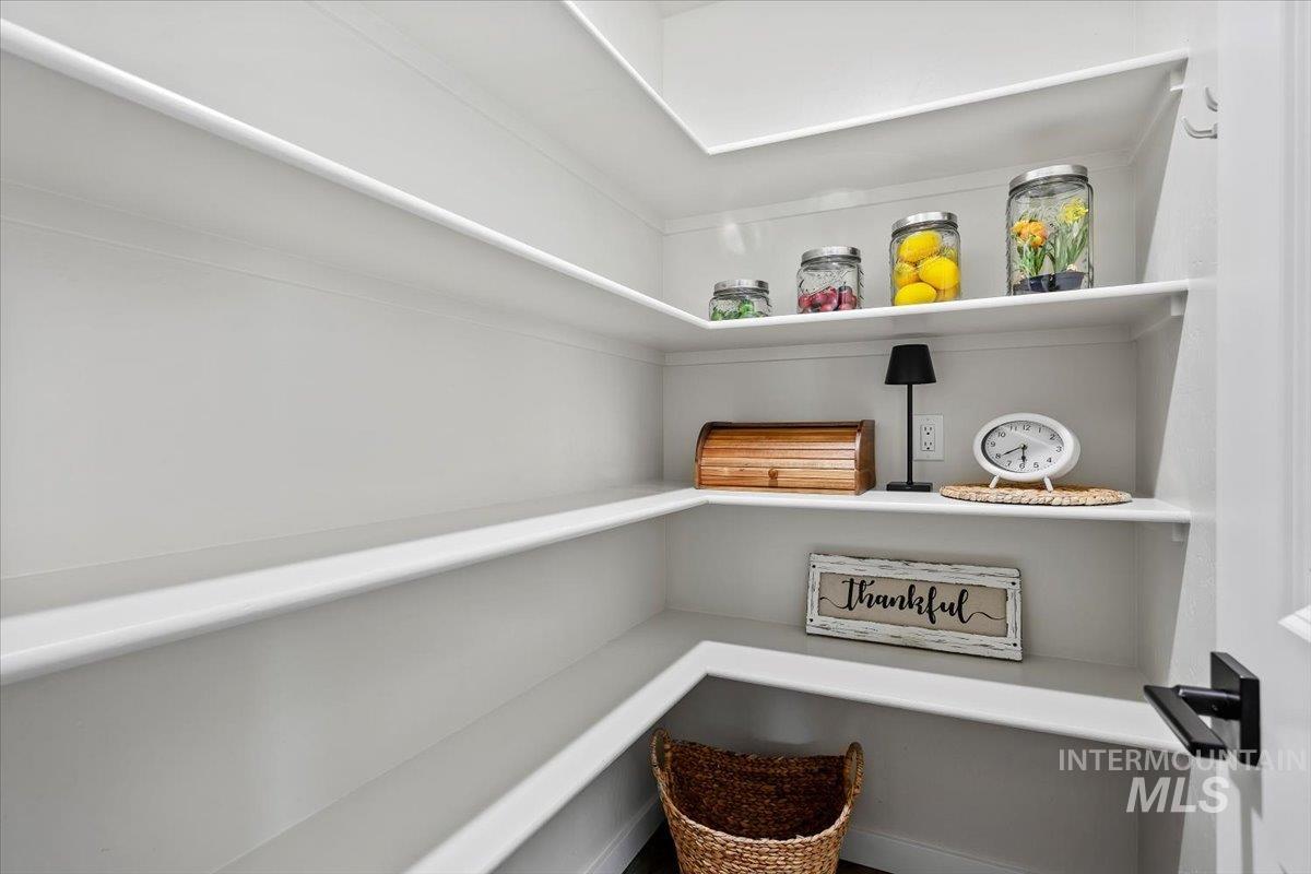 732 Heidi Terrace, Kimberly, Idaho 83341, 4 Bedrooms, 2 Bathrooms, Residential For Sale, Price $449,900,MLS 98968228