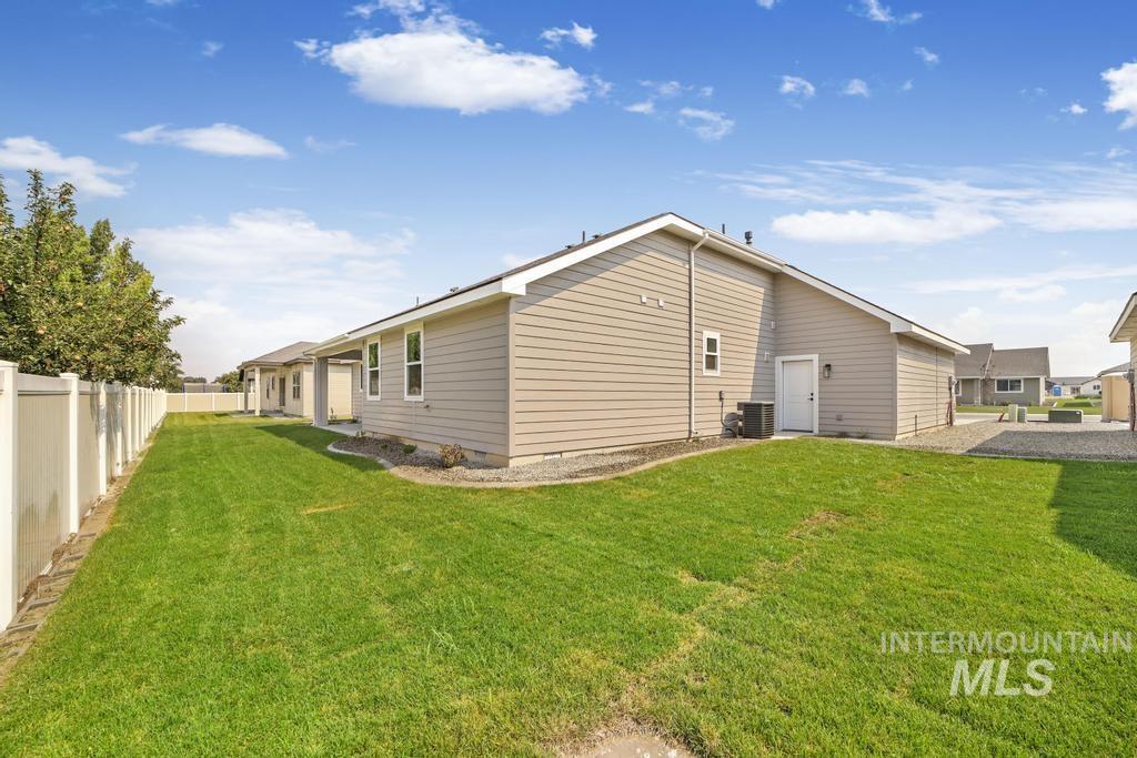 732 Heidi Terrace, Kimberly, Idaho 83341, 4 Bedrooms, 2 Bathrooms, Residential For Sale, Price $449,900,MLS 98968228