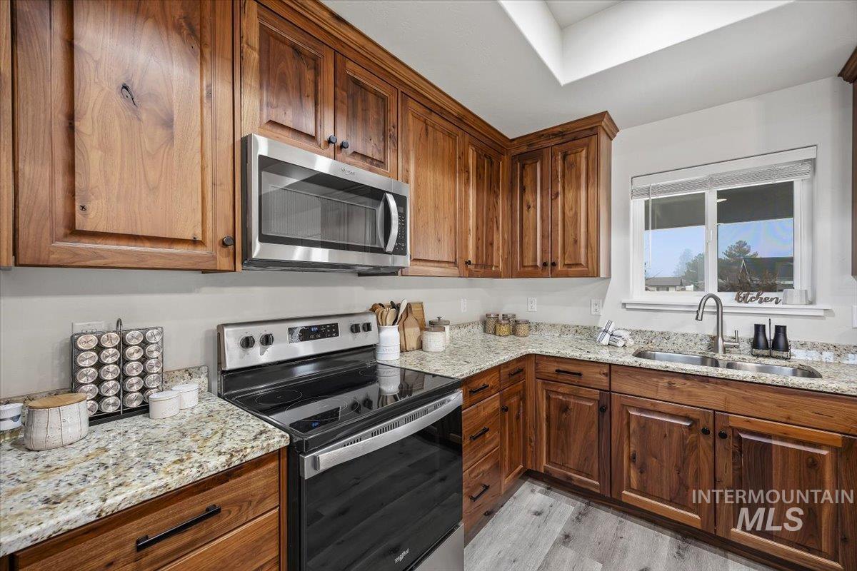 732 Heidi Terrace, Kimberly, Idaho 83341, 4 Bedrooms, 2 Bathrooms, Residential For Sale, Price $449,900,MLS 98968228