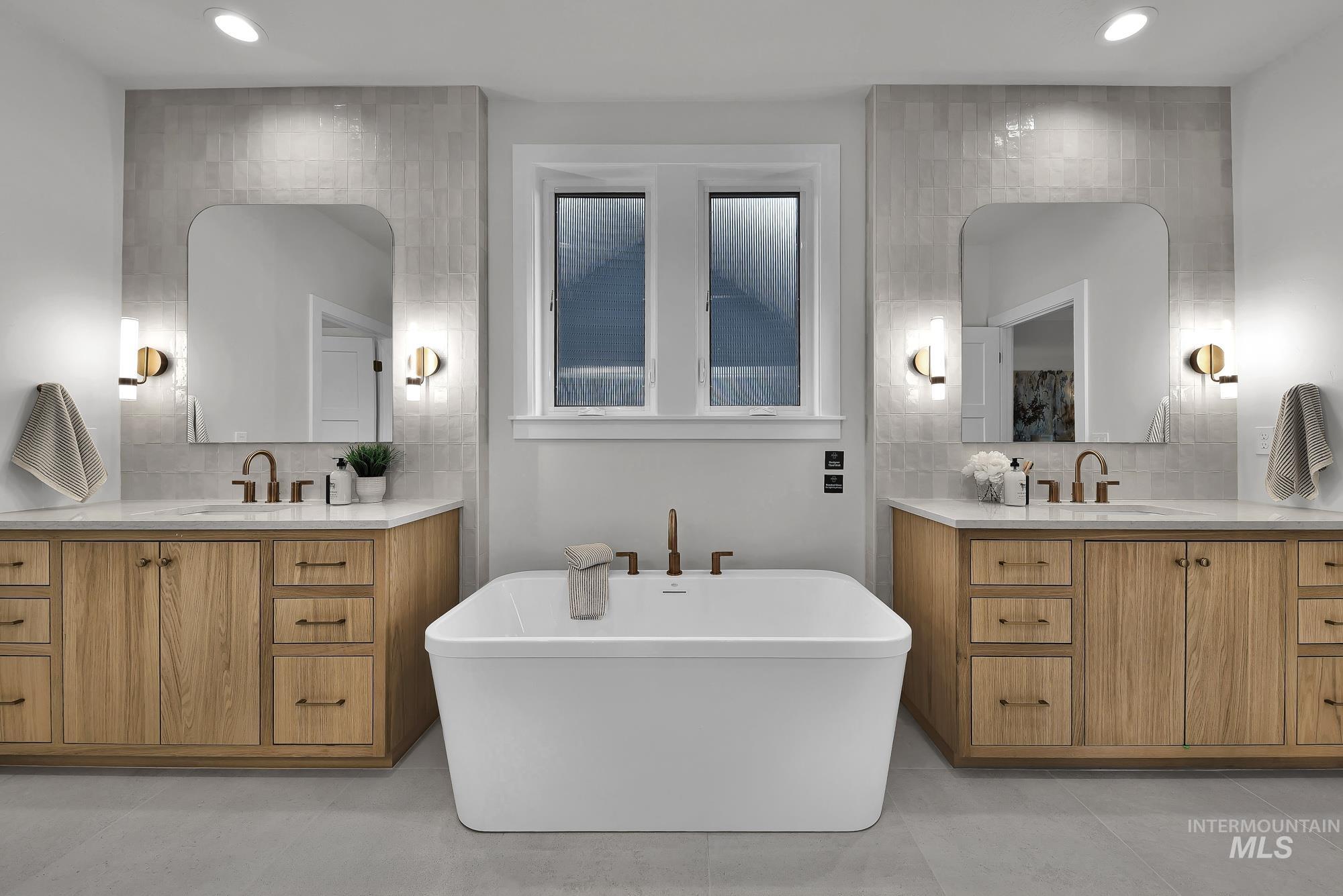 1849 W Timberstone Dr, Eagle, Idaho 83616, 3 Bedrooms, 3.5 Bathrooms, Residential For Sale, Price $1,014,900,MLS 98968230