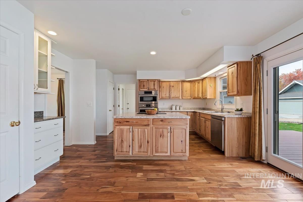 7790 Ustick, Nampa, Idaho 83687, 3 Bedrooms, 2.5 Bathrooms, Residential For Sale, Price $649,900,MLS 98968231