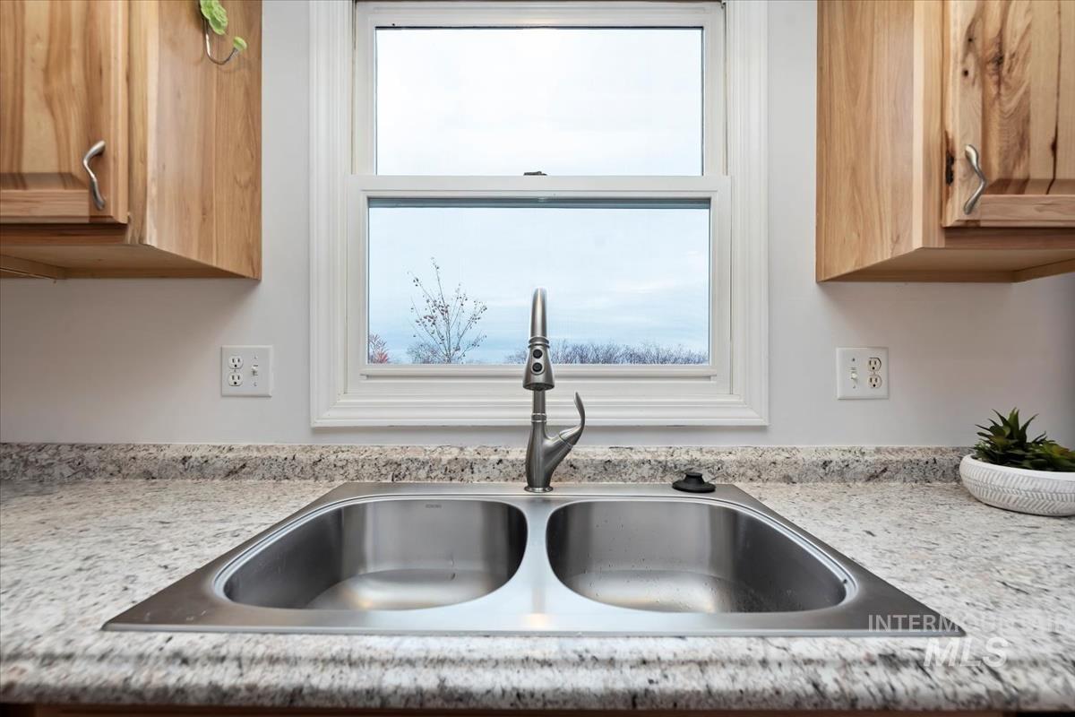 7790 Ustick, Nampa, Idaho 83687, 3 Bedrooms, 2.5 Bathrooms, Residential For Sale, Price $639,900,MLS 98968231