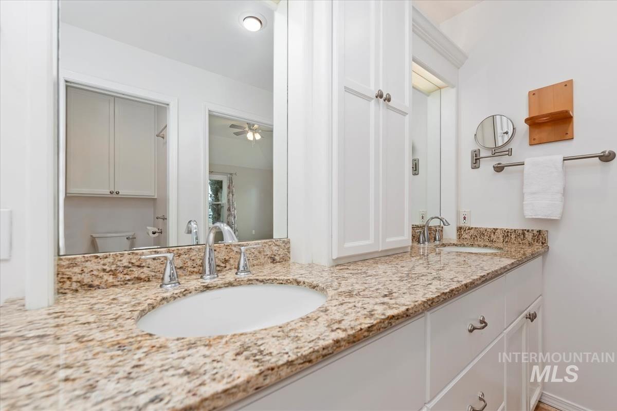 7790 Ustick, Nampa, Idaho 83687, 3 Bedrooms, 2.5 Bathrooms, Residential For Sale, Price $649,900,MLS 98968231