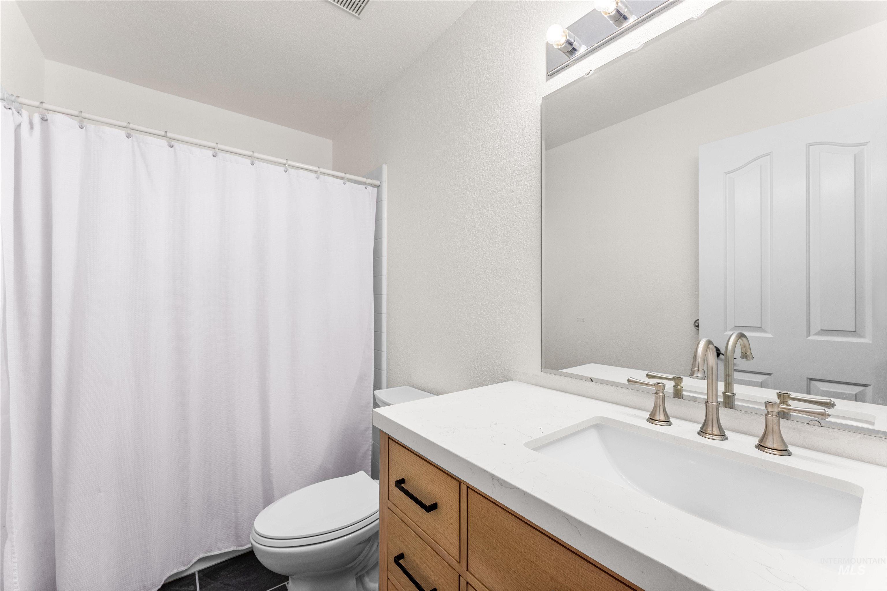 1545 N Ellington Way, Eagle, Idaho 83616, 3 Bedrooms, 2 Bathrooms, Residential For Sale, Price $535,000,MLS 98968232