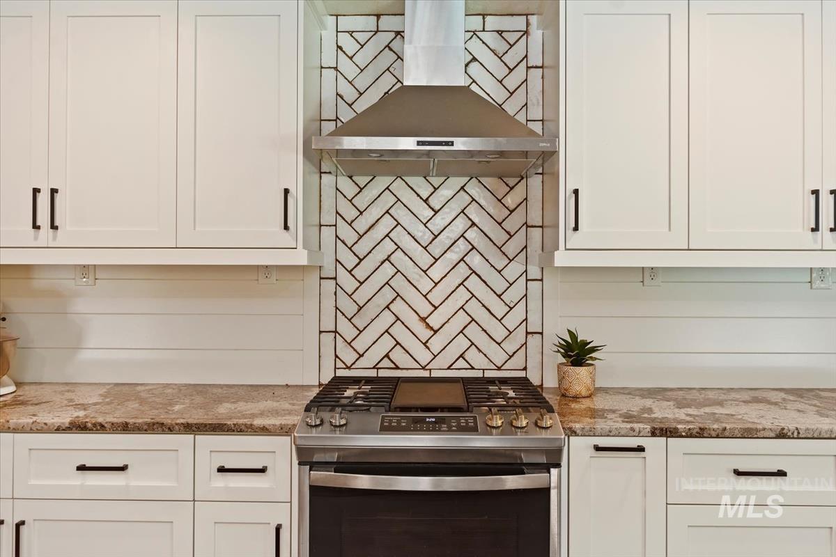 13712 Jarett Street, Caldwell, Idaho 83607, 3 Bedrooms, 2.5 Bathrooms, Residential Income For Sale, Price $524,900,MLS 98968234