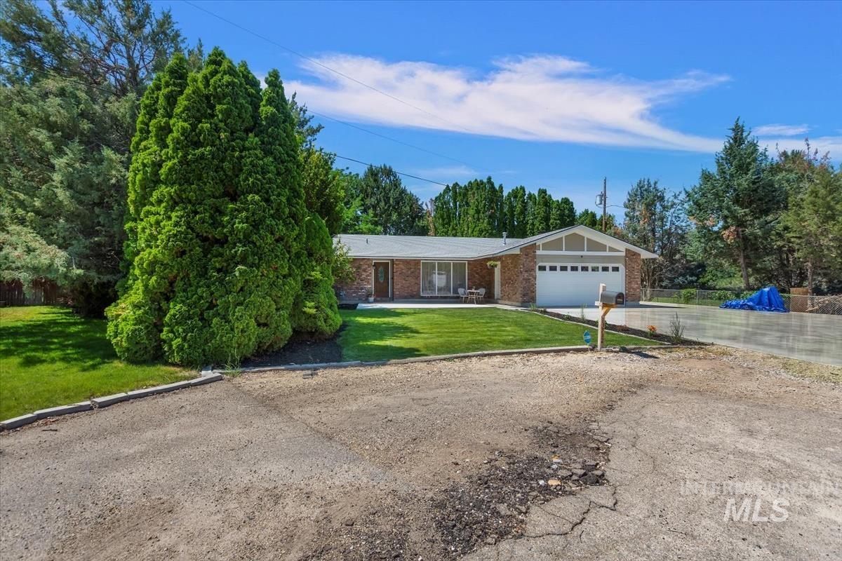 13712 Jarett Street, Caldwell, Idaho 83607, 3 Bedrooms, 2.5 Bathrooms, Residential Income For Sale, Price $524,900,MLS 98968234