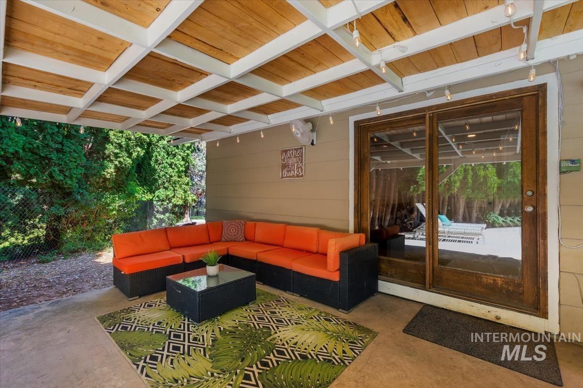 13712 Jarett Street, Caldwell, Idaho 83607, 3 Bedrooms, 2.5 Bathrooms, Residential Income For Sale, Price $524,900,MLS 98968234