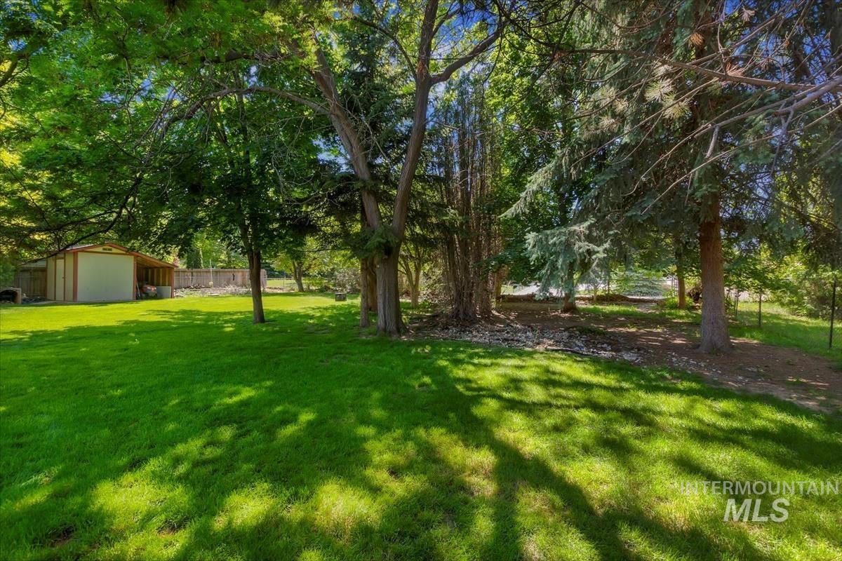 13712 Jarett Street, Caldwell, Idaho 83607, 3 Bedrooms, 2.5 Bathrooms, Residential Income For Sale, Price $524,900,MLS 98968234