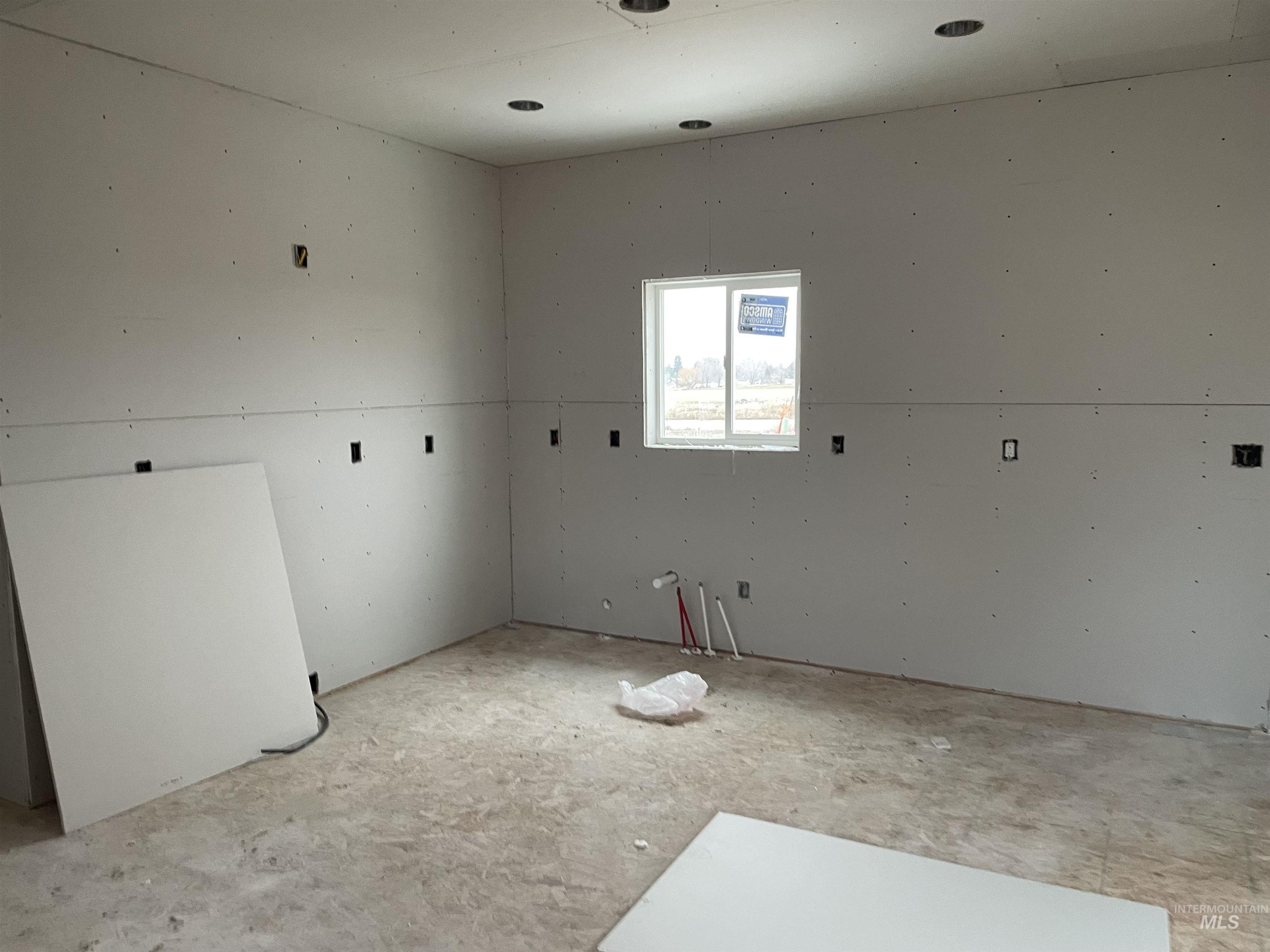 926 Latemar Rd, Jerome, Idaho 83301, 3 Bedrooms, 2 Bathrooms, Residential For Sale, Price $329,900,MLS 98968239