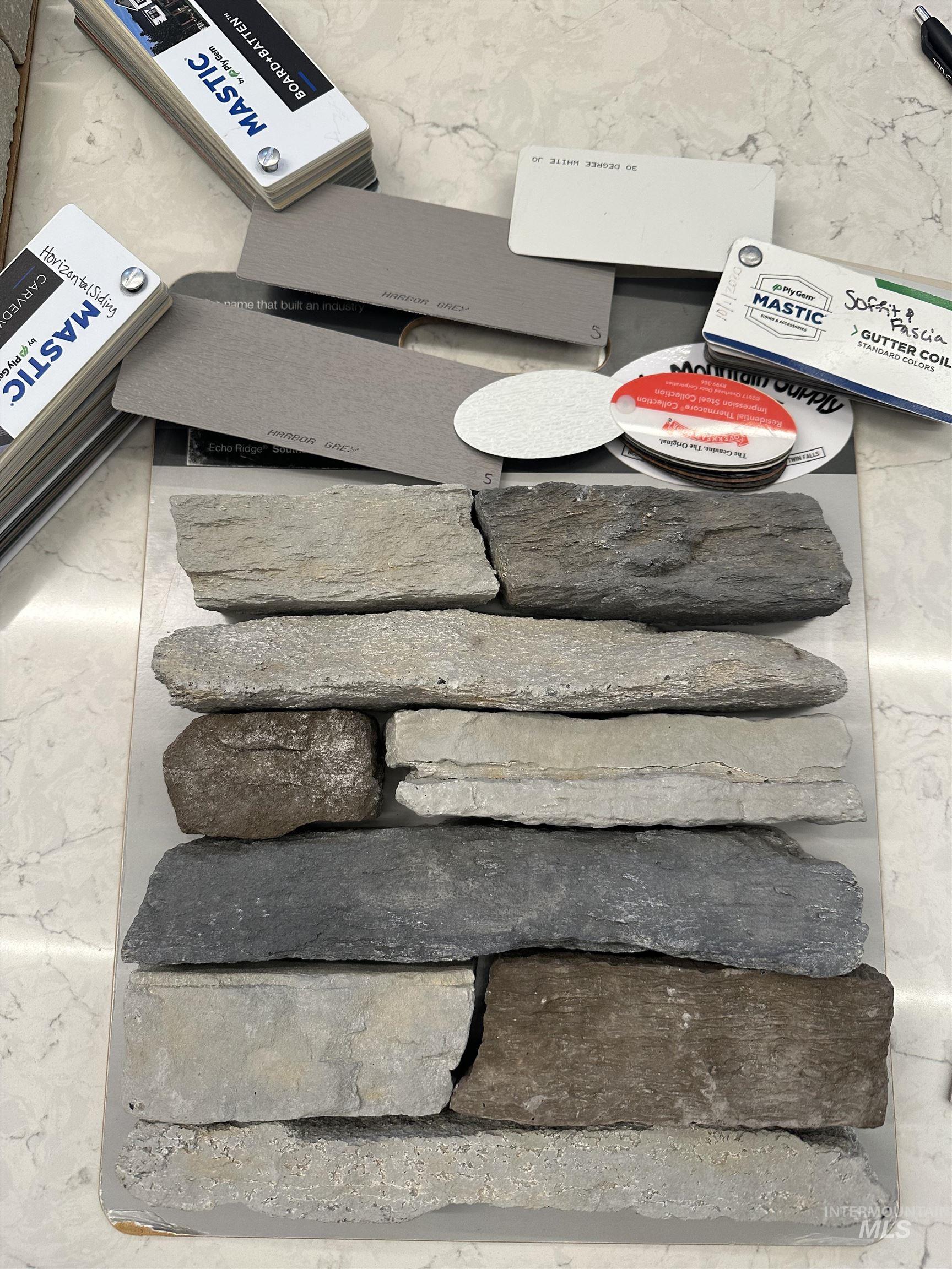 930 Latemar Rd, Jerome, Idaho 83301, 3 Bedrooms, 2 Bathrooms, Residential For Sale, Price $329,900,MLS 98968243