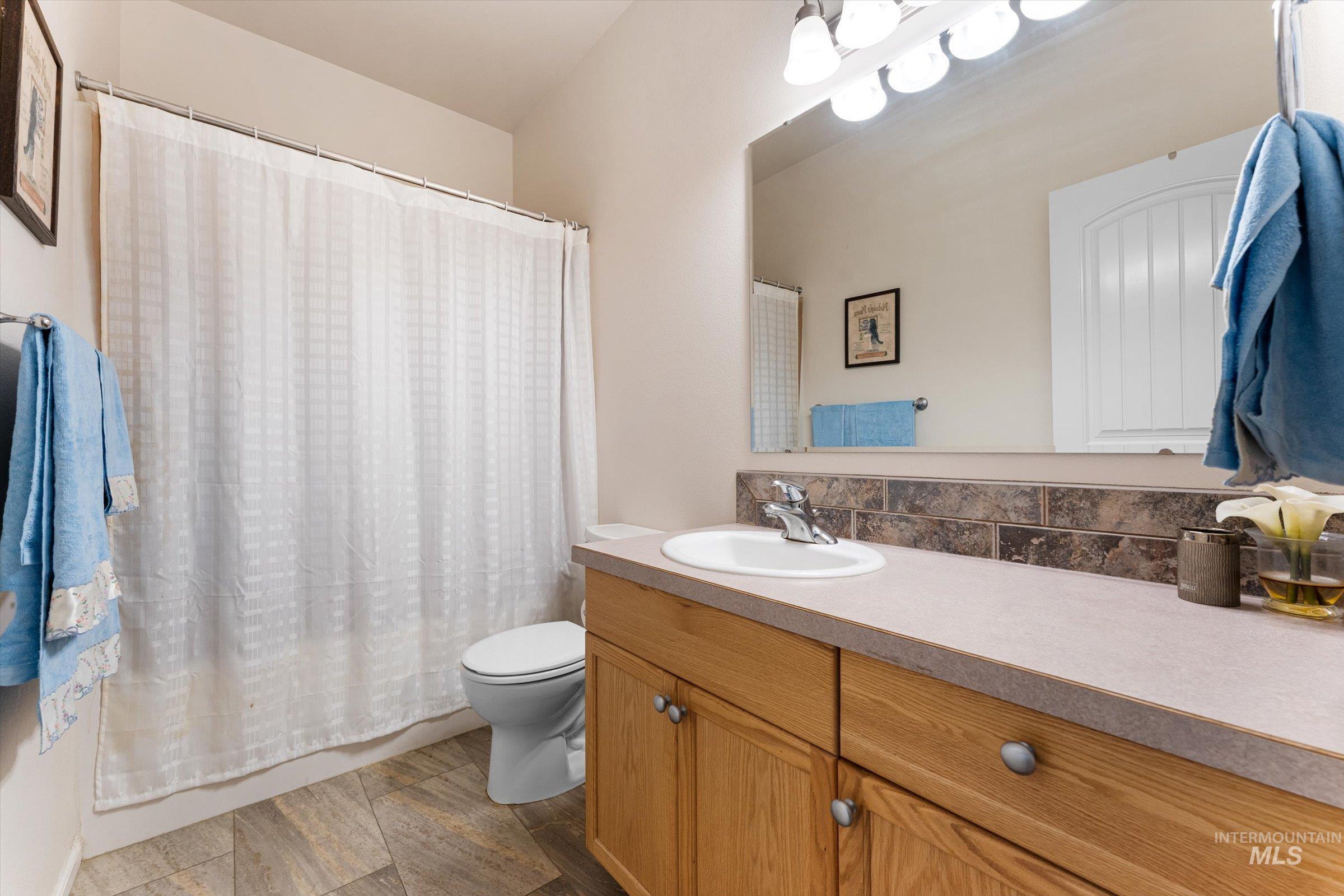 6415 S Zither Pl, Boise, Idaho 83709, 3 Bedrooms, 2 Bathrooms, Residential For Sale, Price $399,990,MLS 98968244