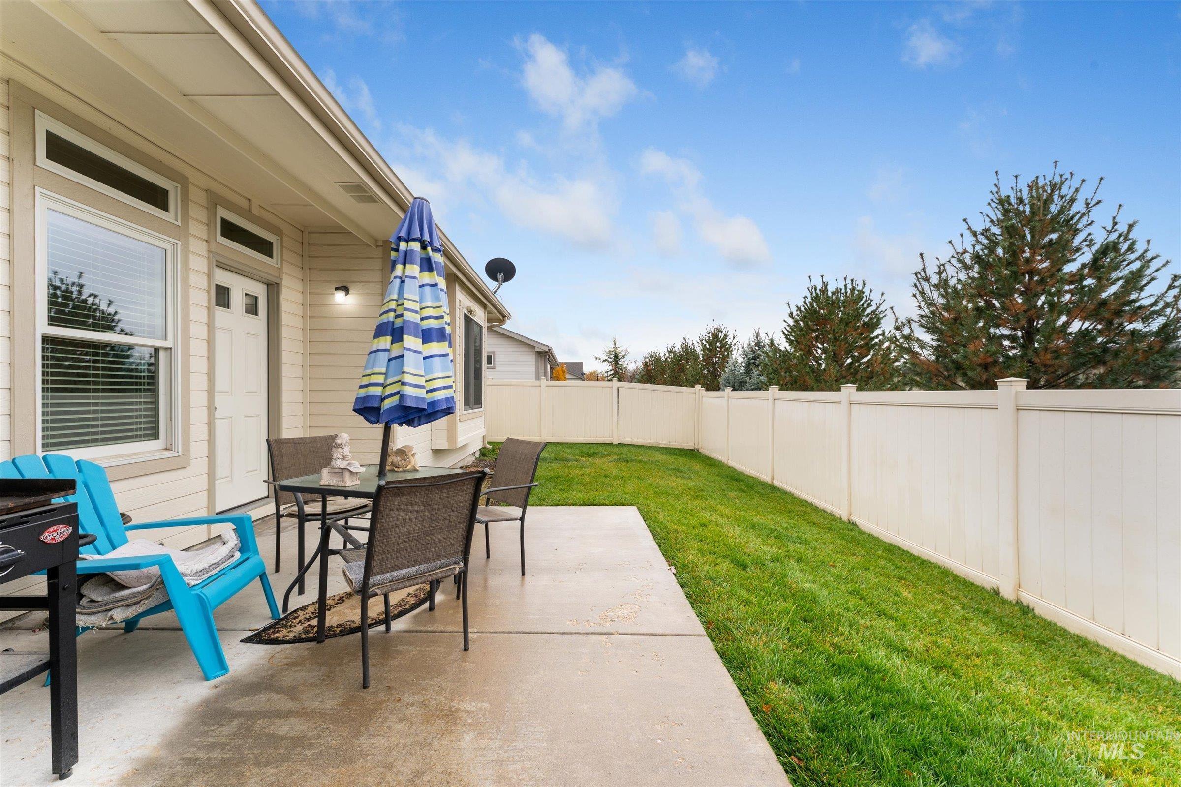 6415 S Zither Pl, Boise, Idaho 83709, 3 Bedrooms, 2 Bathrooms, Residential For Sale, Price $399,990,MLS 98968244