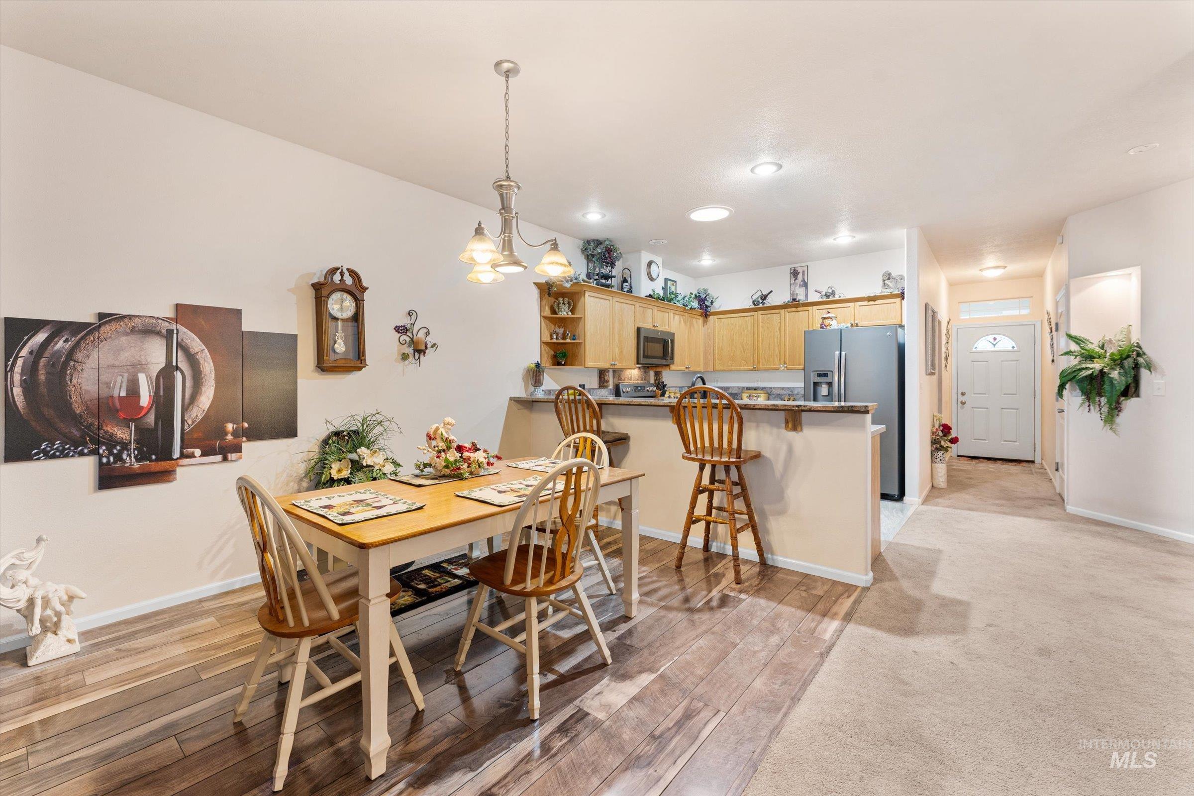 6415 S Zither Pl, Boise, Idaho 83709, 3 Bedrooms, 2 Bathrooms, Residential For Sale, Price $399,990,MLS 98968244