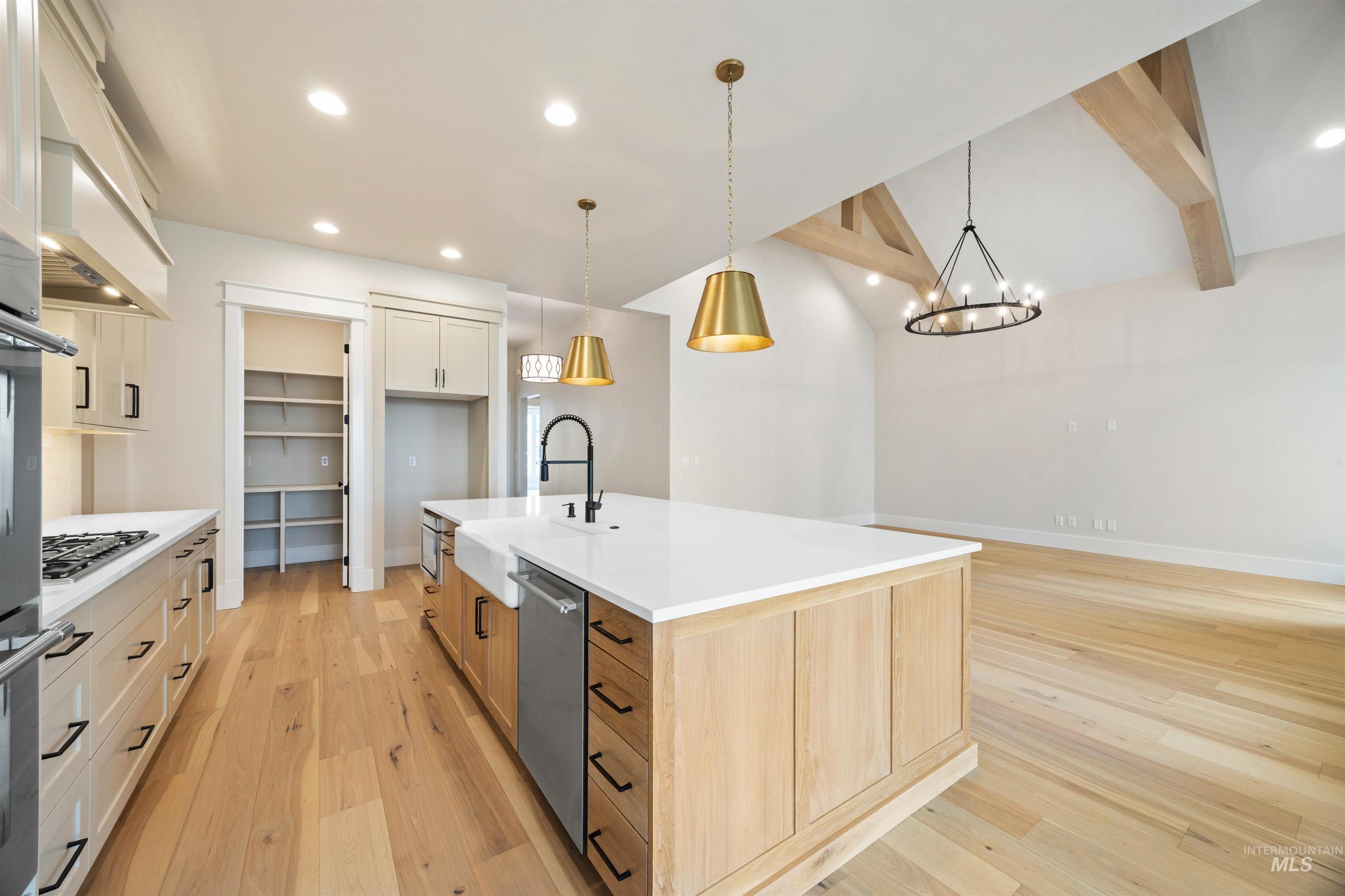 2599 E Cavern Dr, Meridian, Idaho 83642, 4 Bedrooms, 3.5 Bathrooms, Residential For Sale, Price $949,777,MLS 98968256