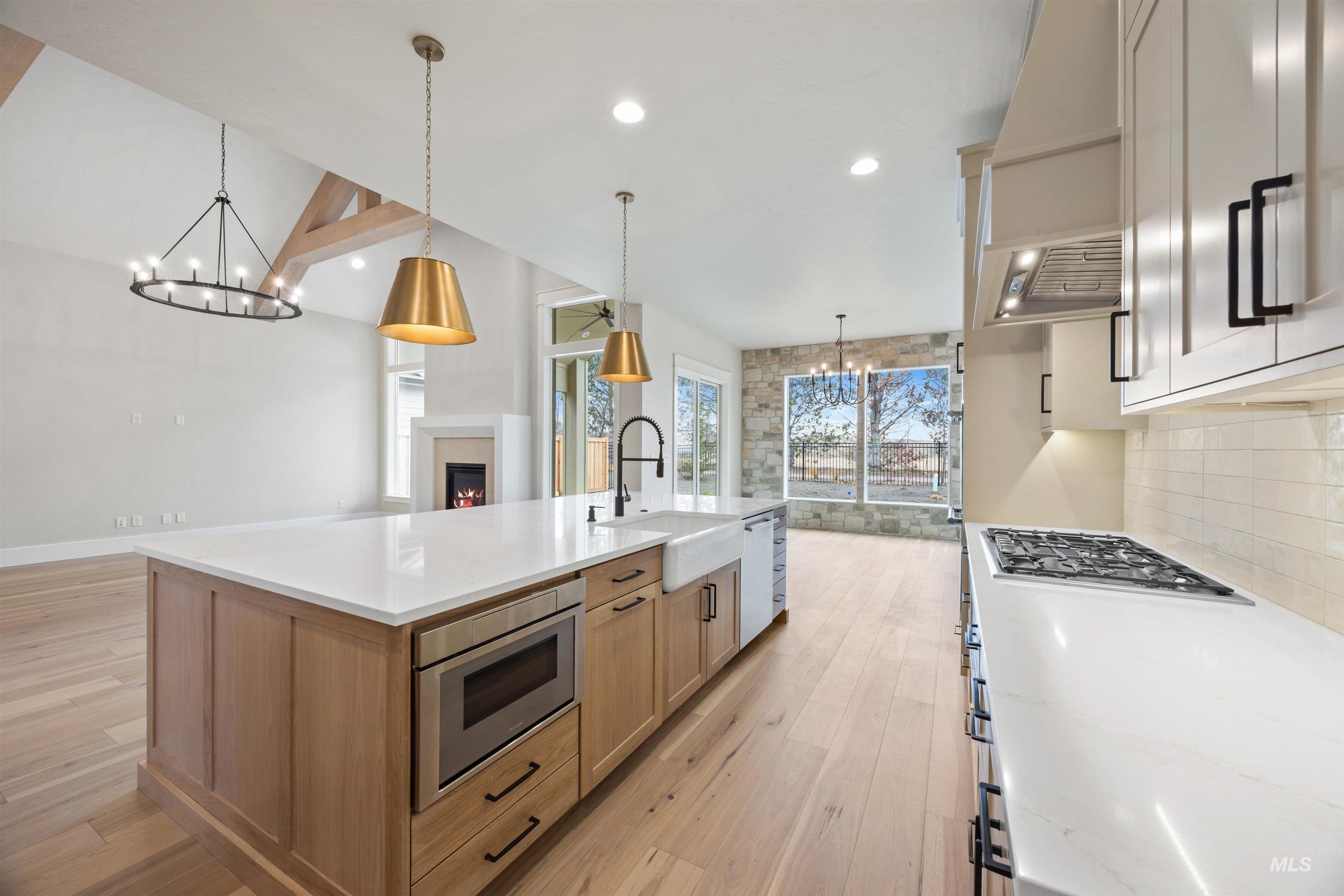 2599 E Cavern Dr, Meridian, Idaho 83642, 4 Bedrooms, 3.5 Bathrooms, Residential For Sale, Price $949,777,MLS 98968256