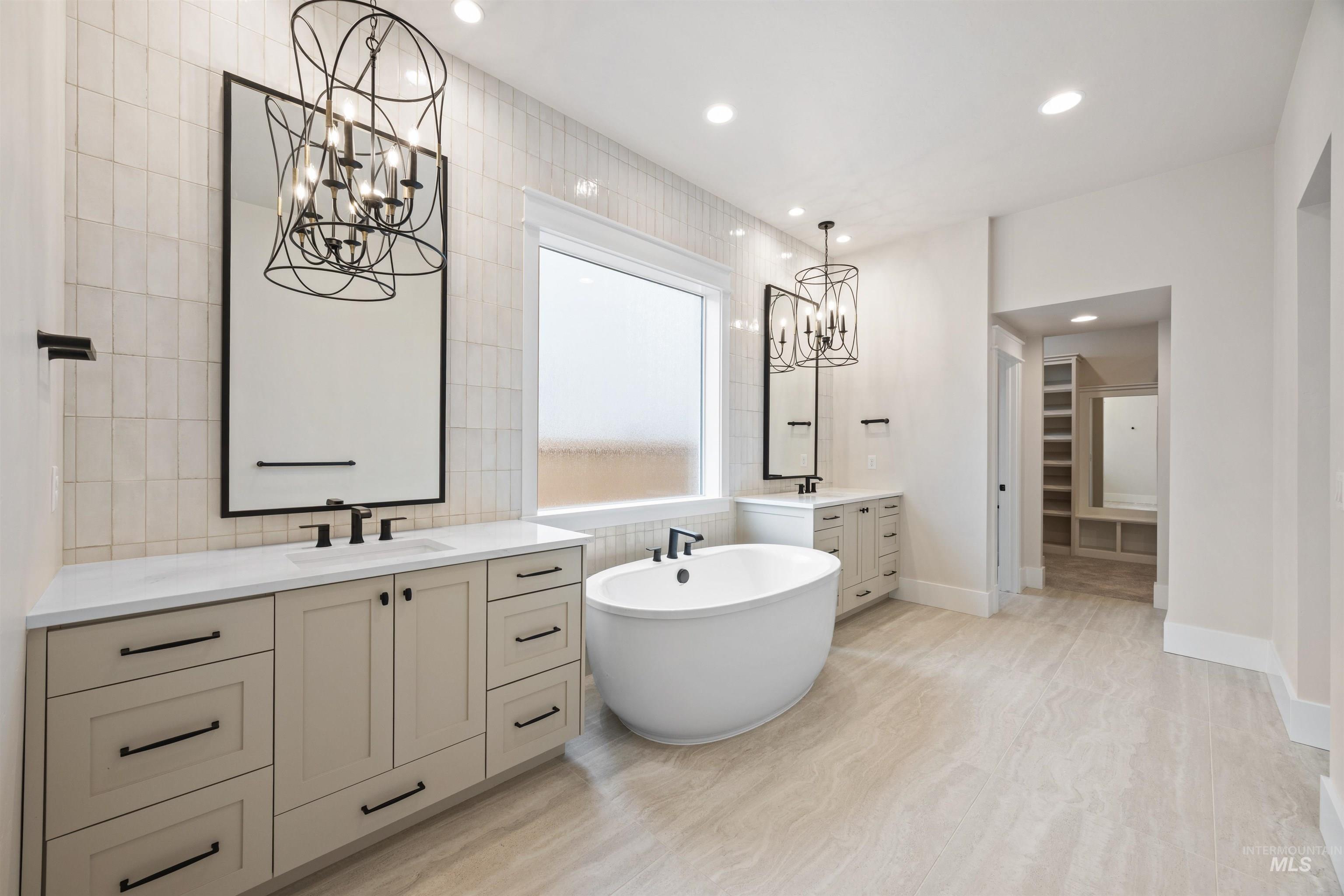 2599 E Cavern Dr, Meridian, Idaho 83642, 4 Bedrooms, 3.5 Bathrooms, Residential For Sale, Price $949,777,MLS 98968256