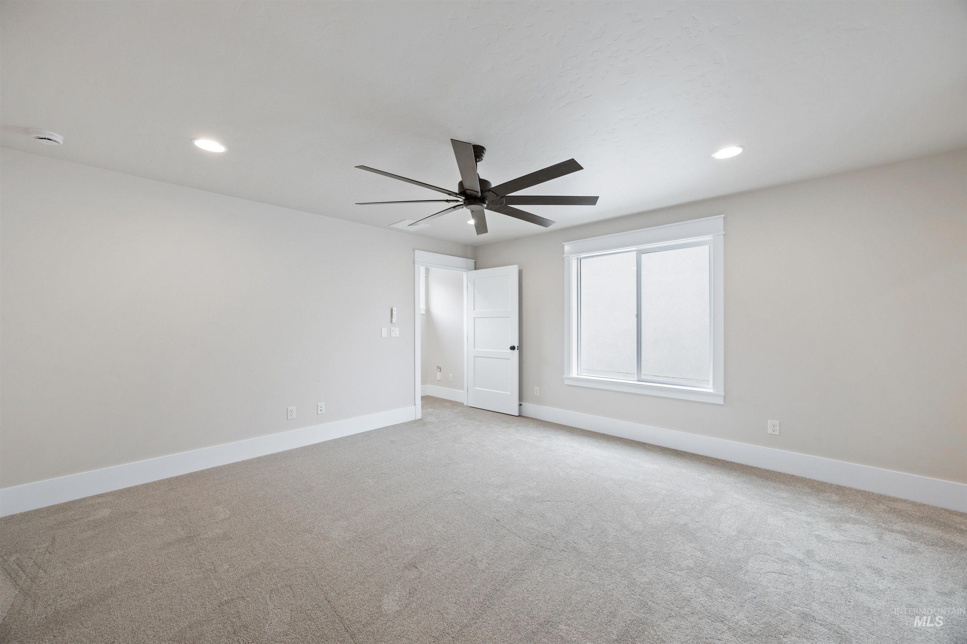 2599 E Cavern Dr, Meridian, Idaho 83642, 4 Bedrooms, 3.5 Bathrooms, Residential For Sale, Price $949,777, 98968256