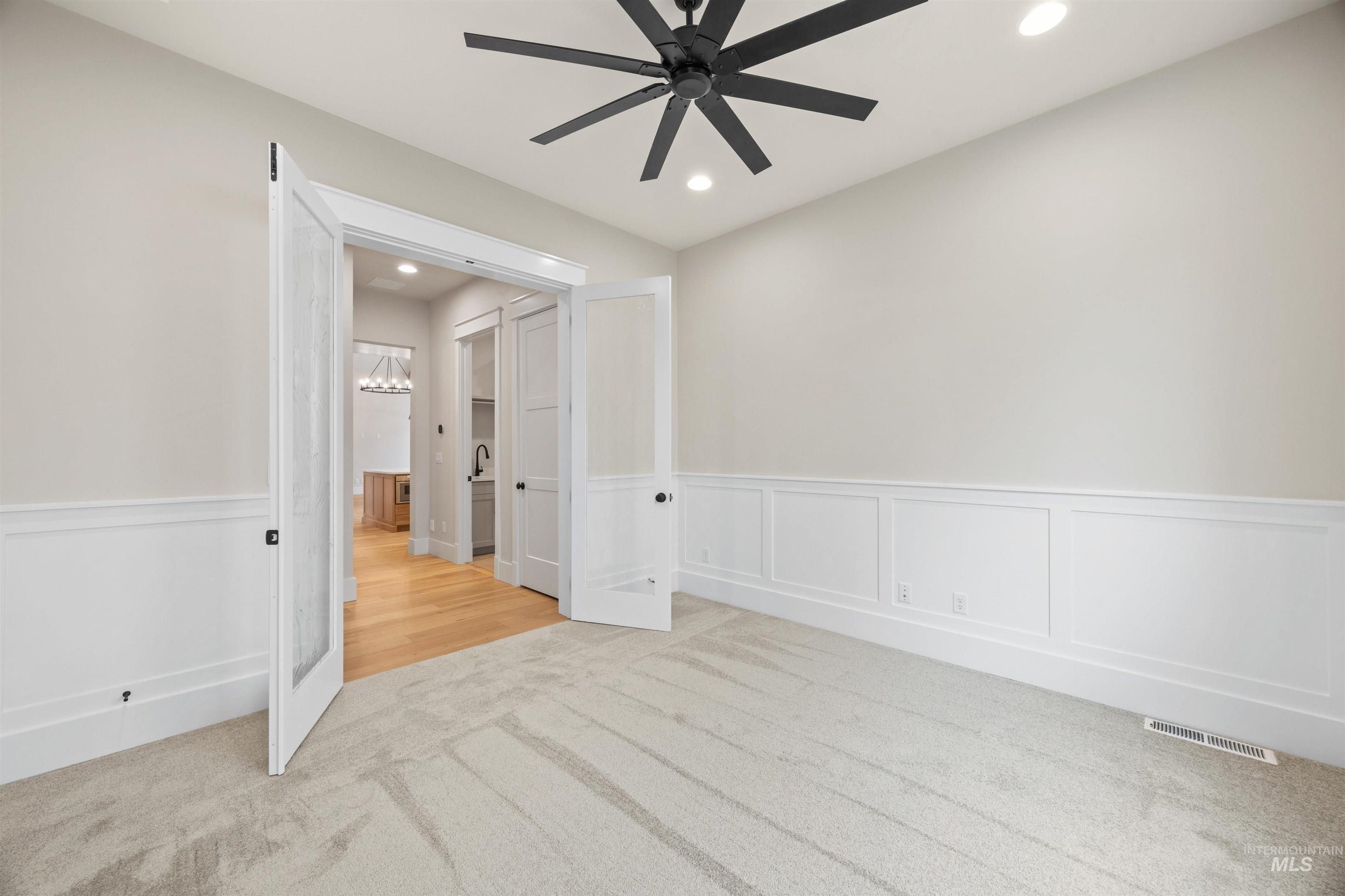 2599 E Cavern Dr, Meridian, Idaho 83642, 4 Bedrooms, 3.5 Bathrooms, Residential For Sale, Price $949,777,MLS 98968256