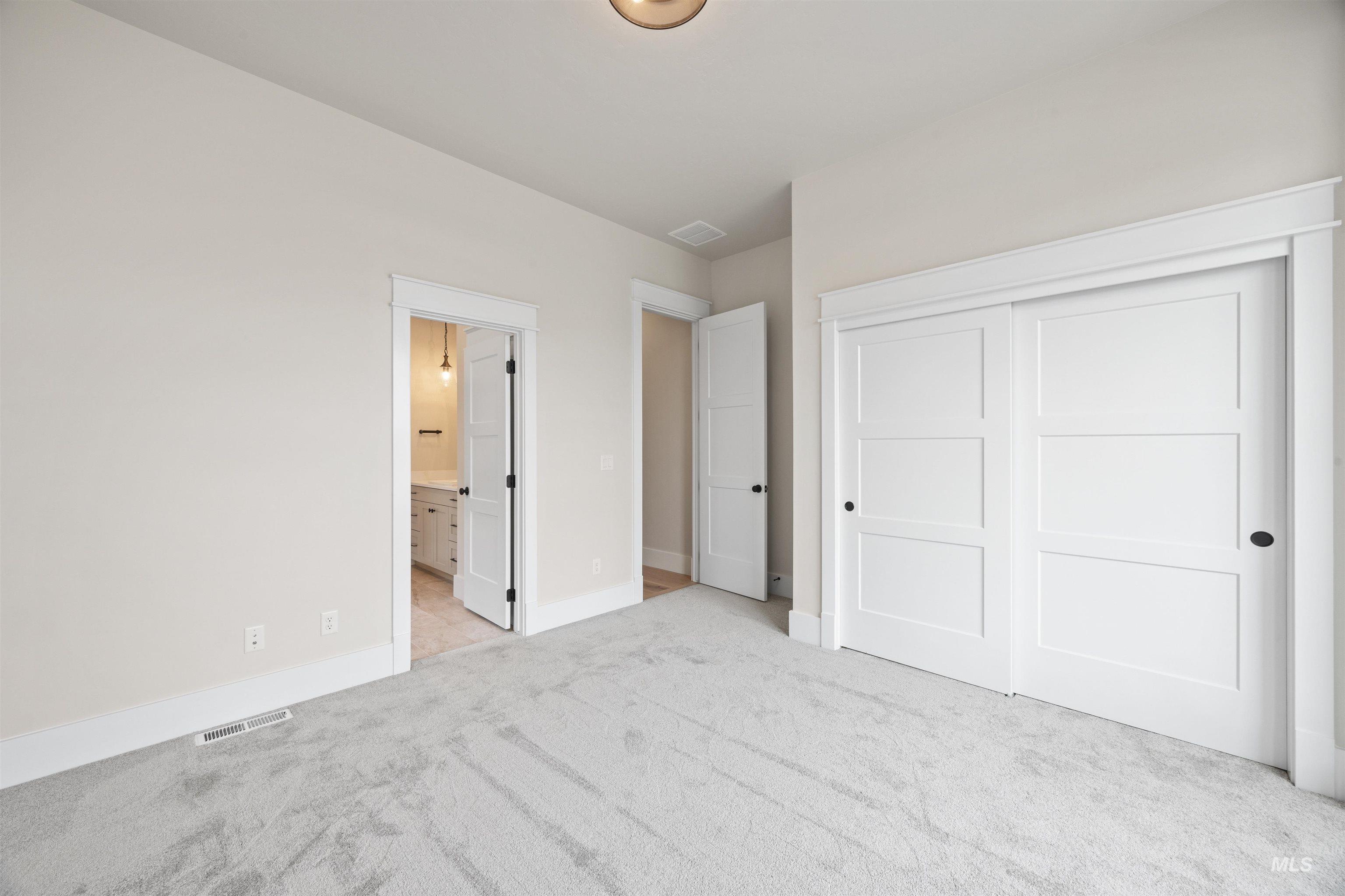 2599 E Cavern Dr, Meridian, Idaho 83642, 4 Bedrooms, 3.5 Bathrooms, Residential For Sale, Price $949,777,MLS 98968256