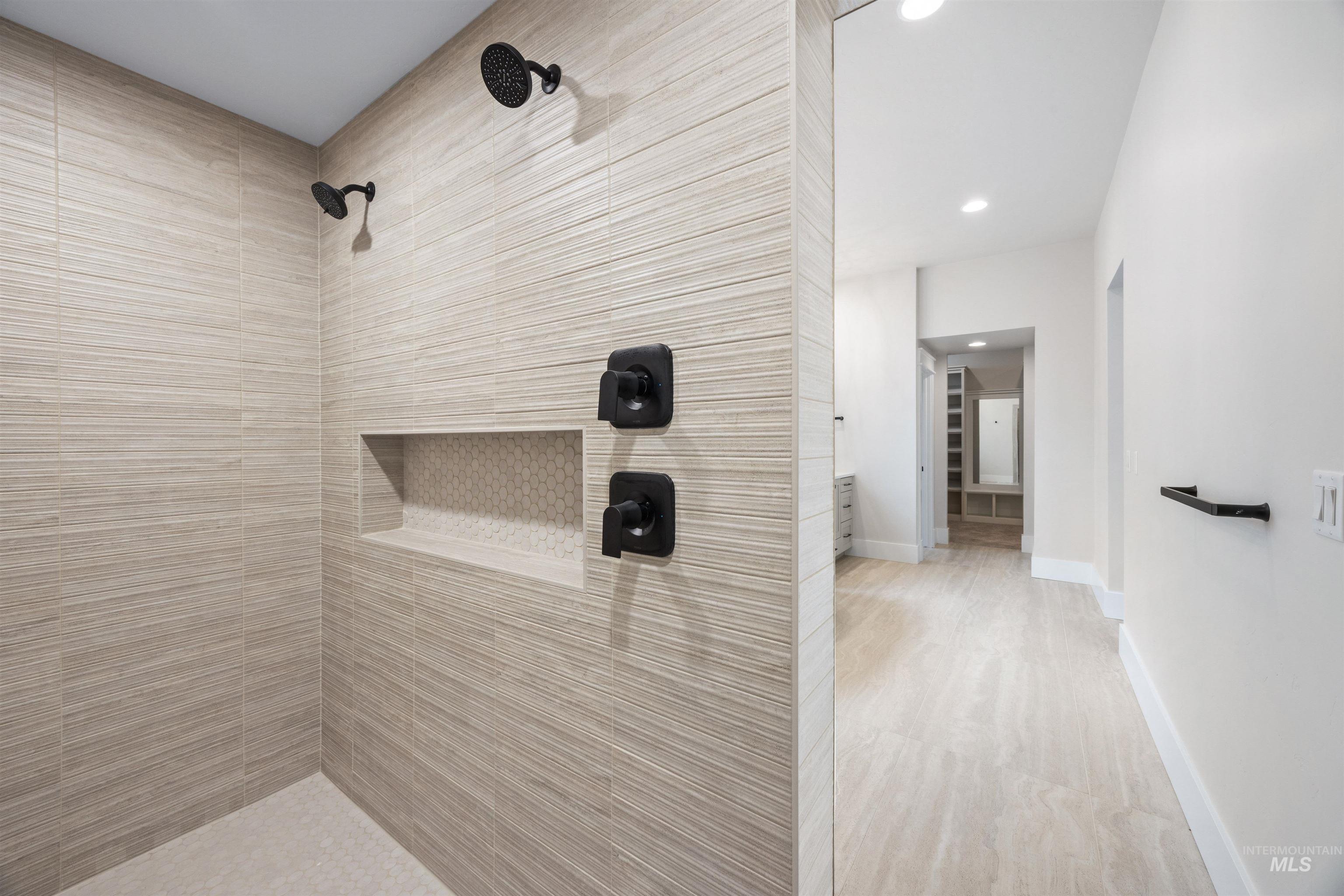 2599 E Cavern Dr, Meridian, Idaho 83642, 4 Bedrooms, 3.5 Bathrooms, Residential For Sale, Price $949,777, 98968256