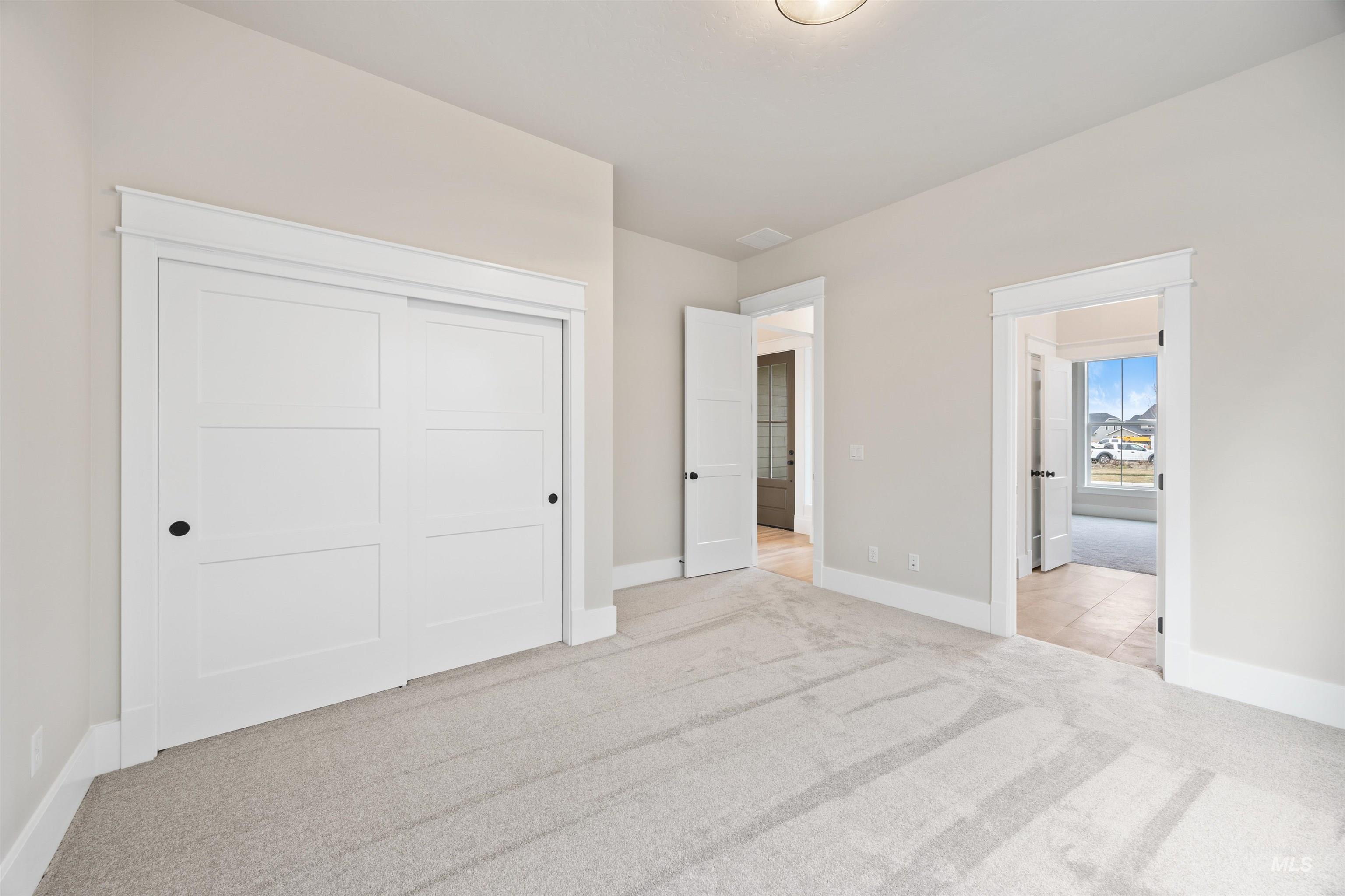 2599 E Cavern Dr, Meridian, Idaho 83642, 4 Bedrooms, 3.5 Bathrooms, Residential For Sale, Price $949,777,MLS 98968256