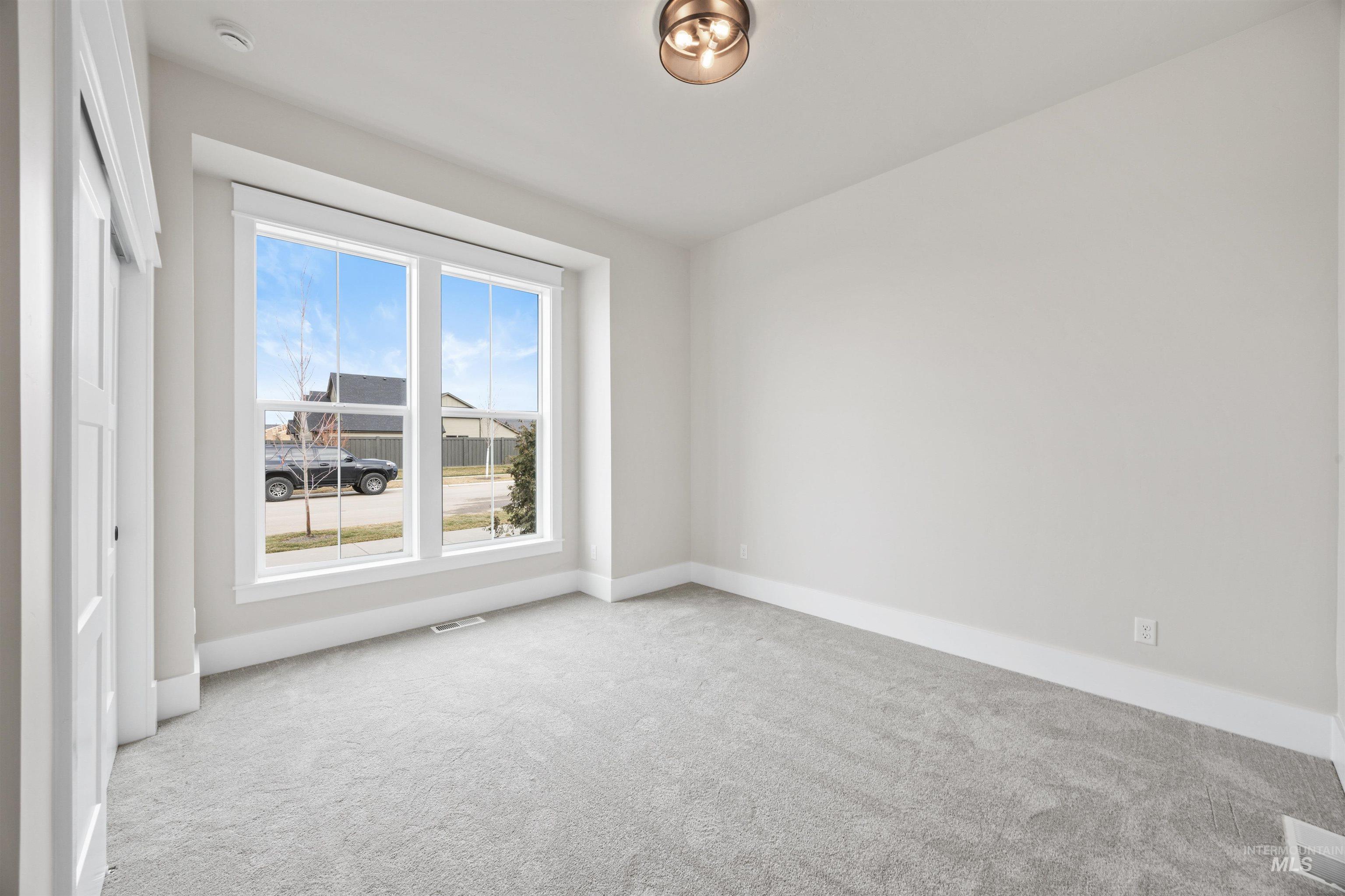 2599 E Cavern Dr, Meridian, Idaho 83642, 4 Bedrooms, 3.5 Bathrooms, Residential For Sale, Price $949,777, 98968256