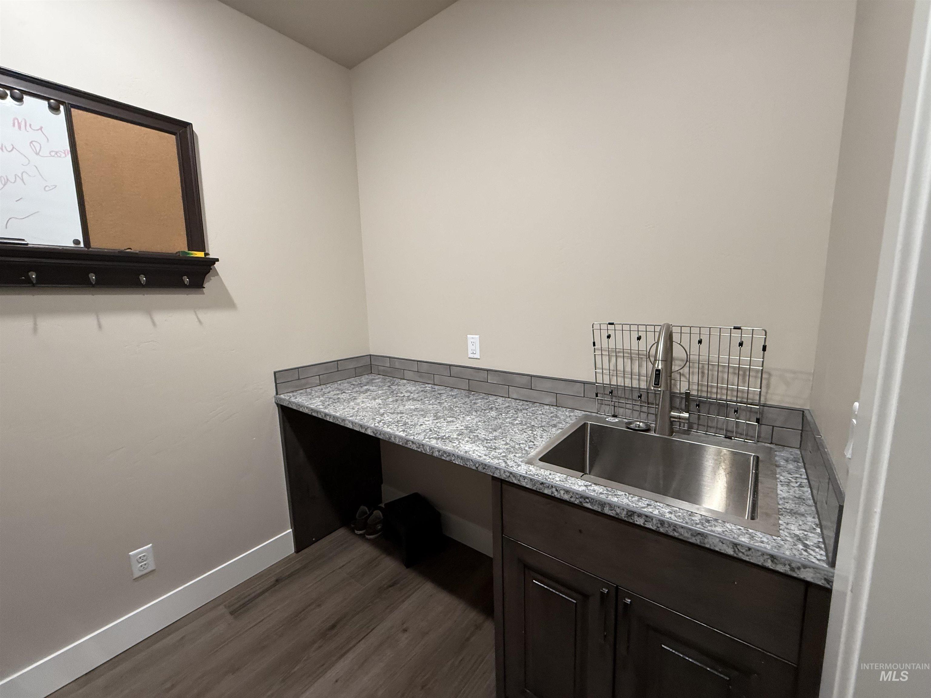 1583 Lagoon Lane, Twin Falls, Idaho 83301, 4 Bedrooms, 3 Bathrooms, Residential For Sale, Price $559,000,MLS 98968262