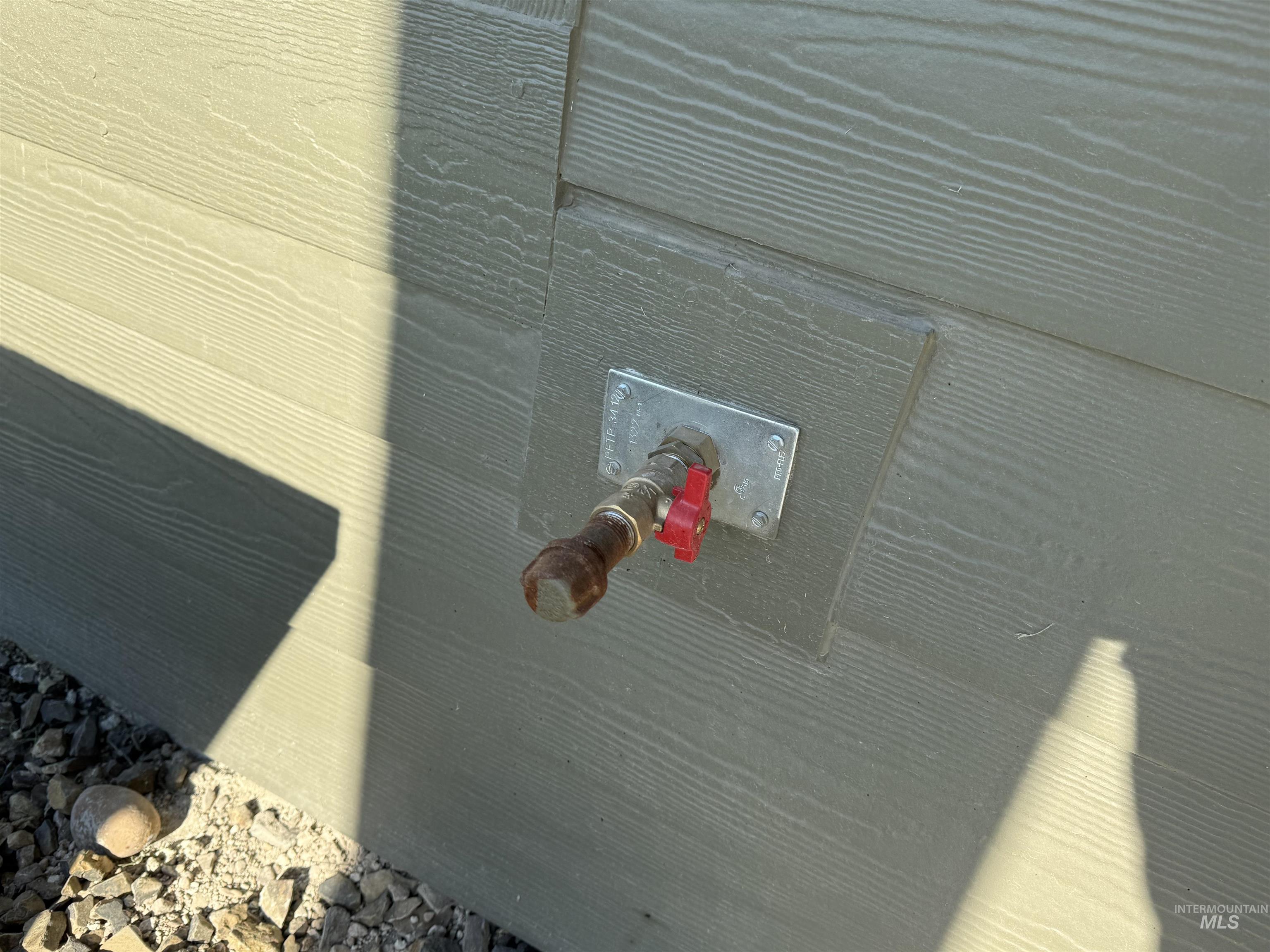 1583 Lagoon Lane, Twin Falls, Idaho 83301, 4 Bedrooms, 3 Bathrooms, Residential For Sale, Price $559,000,MLS 98968262